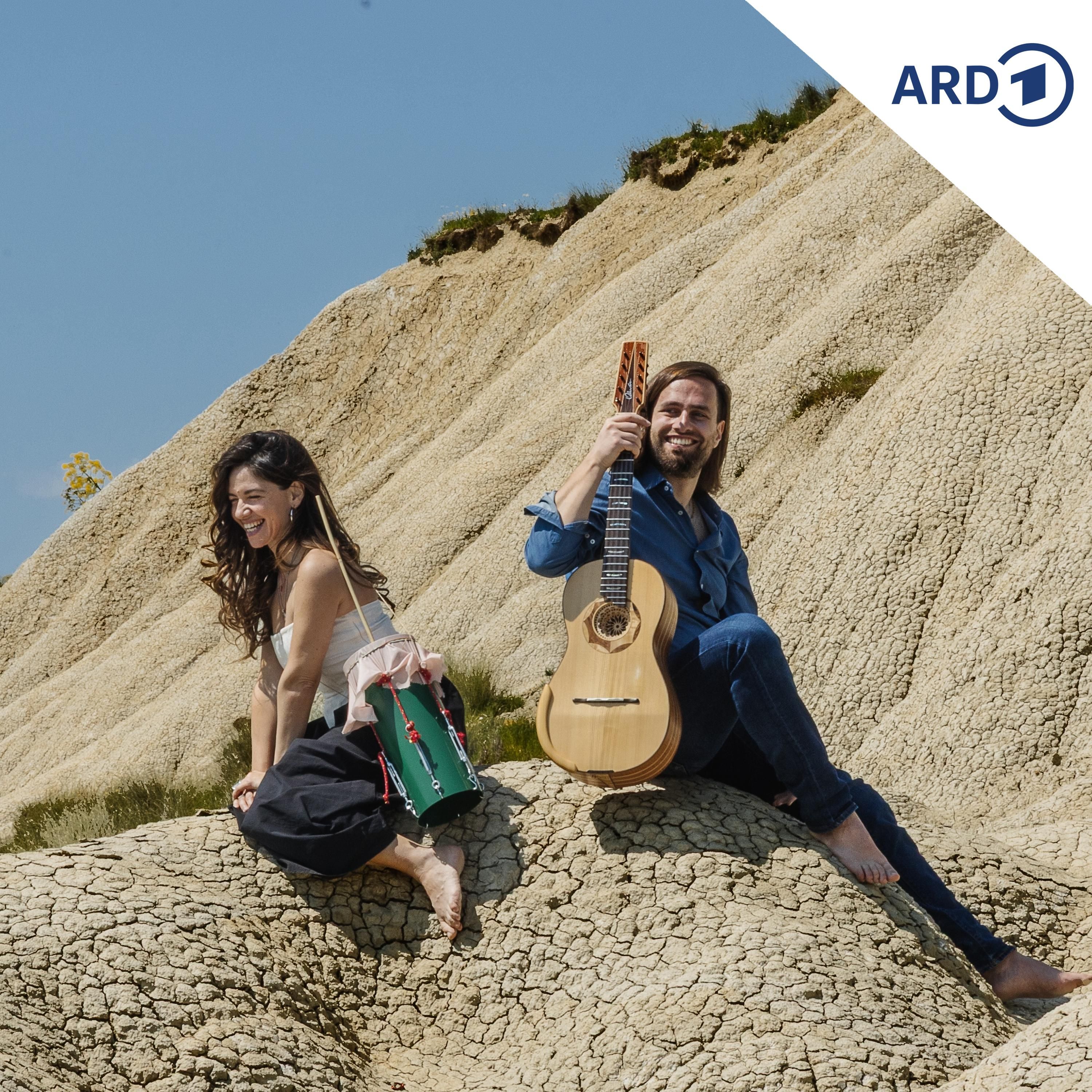 Italiens Süden, Yeni Müzik und korsischer Gesang