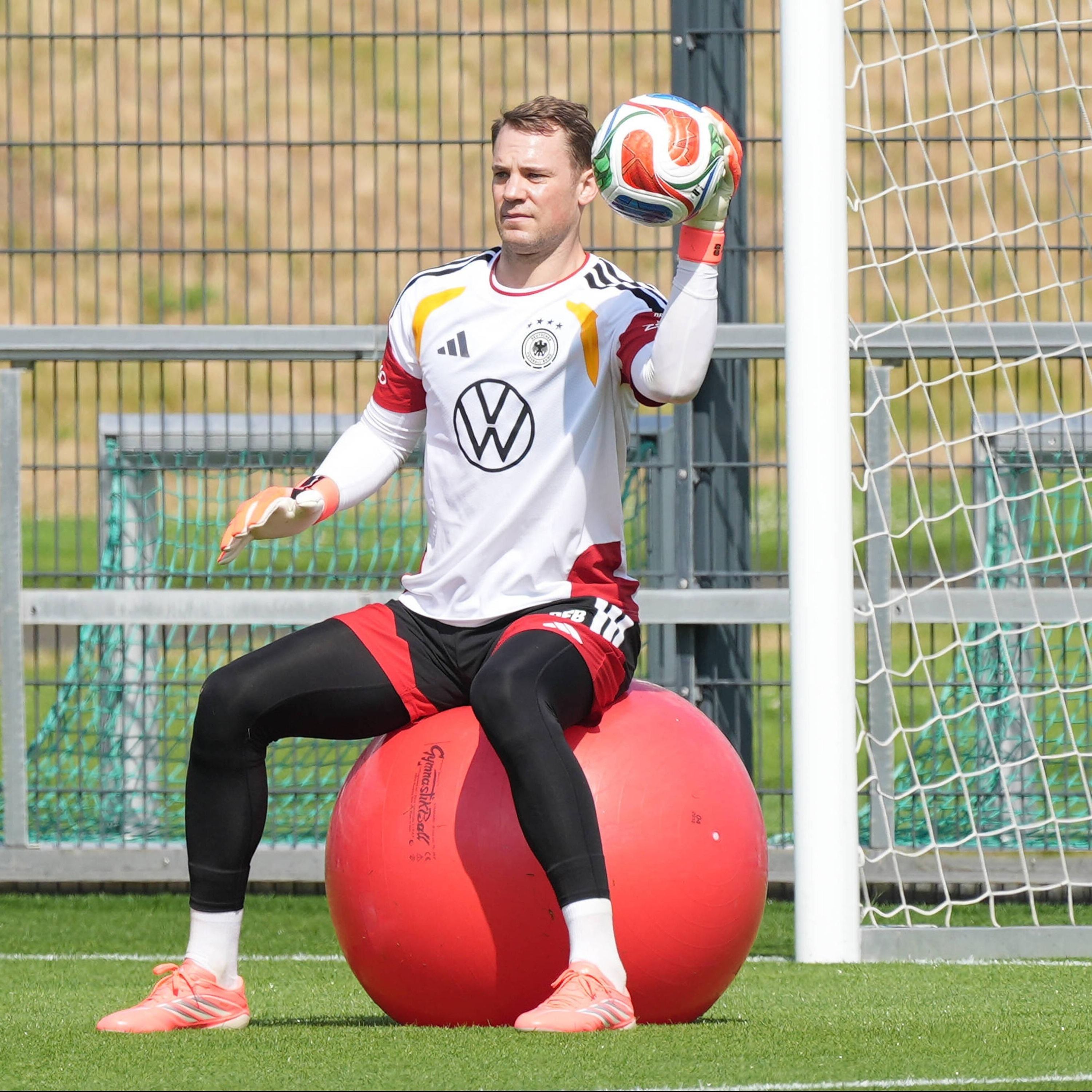 Wann spielt Manuel Neuer endlich? Auch WM-Generalprobe vs. USA wackelt!