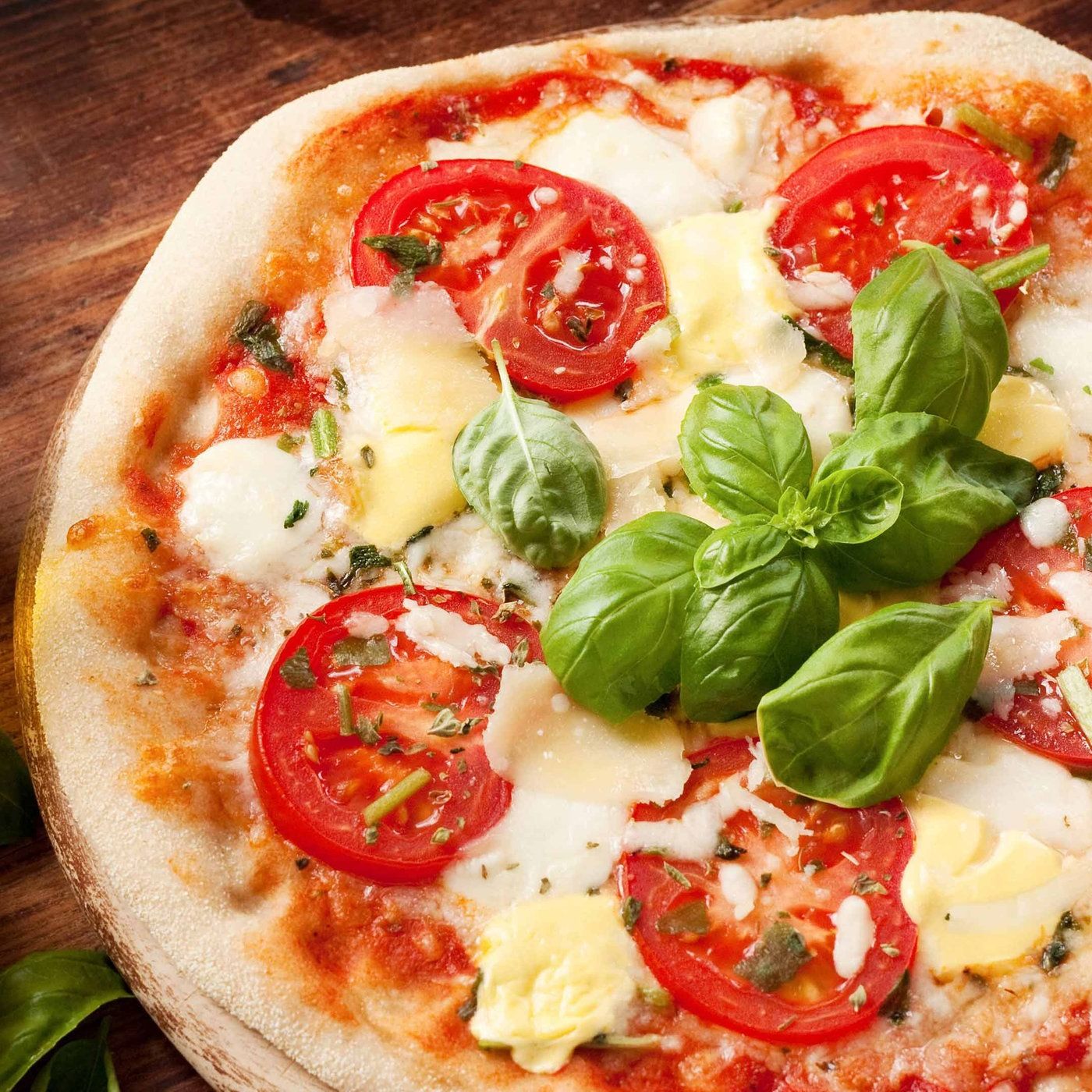 Selber Pizza backen: Ofen, Teig und Toppings