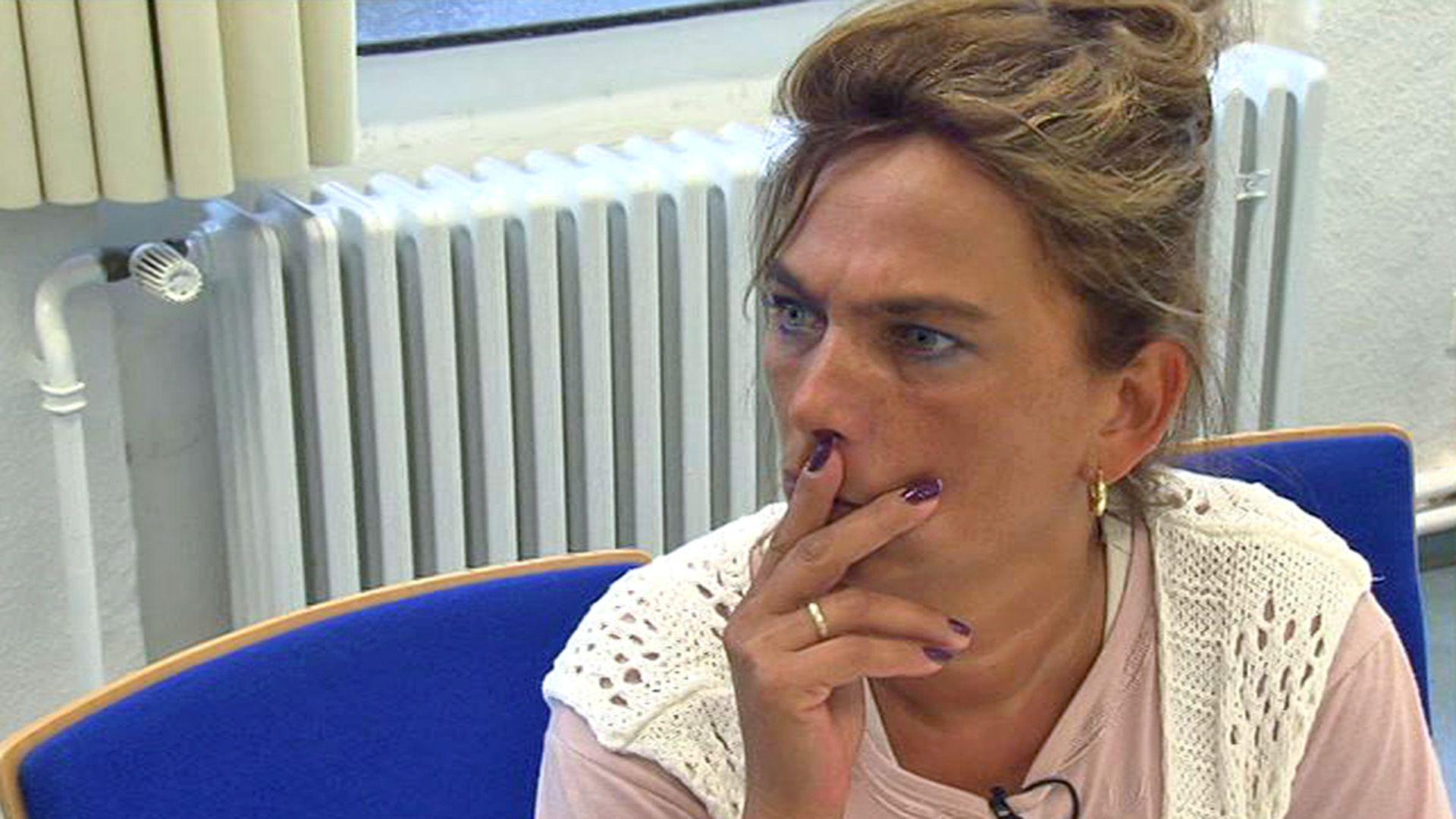 Mutter hat Angst, dass ihre brave Tochter in ein schlimmes Milieu abrutscht