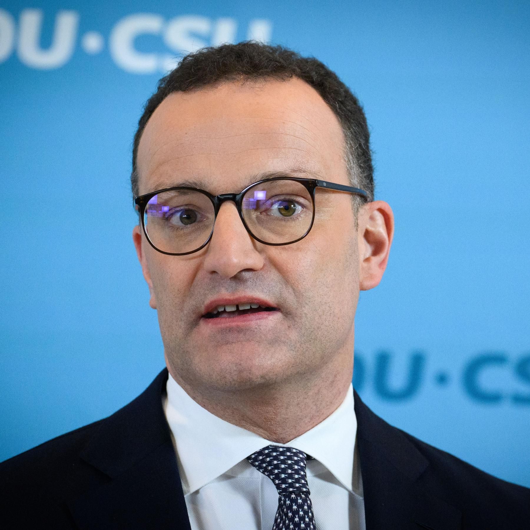 Leihmutterschaft: Warum Jens Spahn jetzt in der Kritik steht