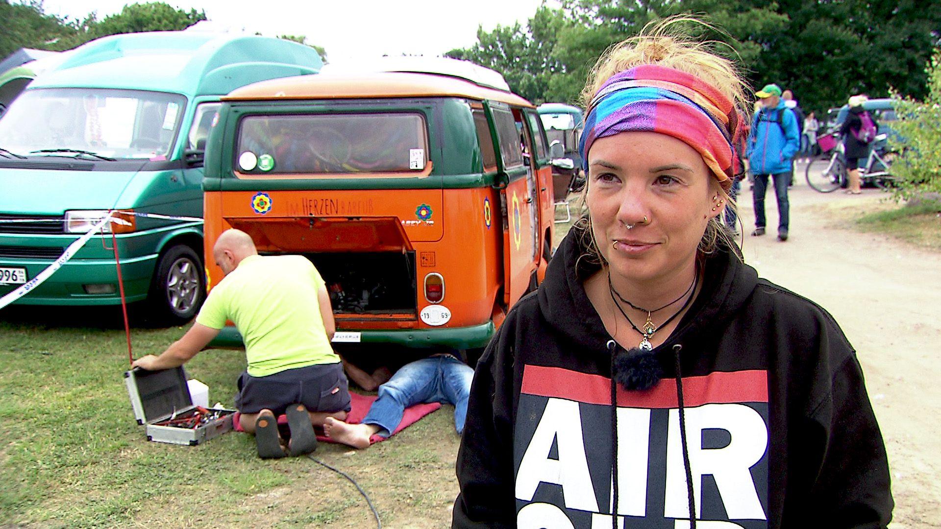 Hippie-Alarm am Ostseestrand - Das Bulli-Fest auf Fehmarn