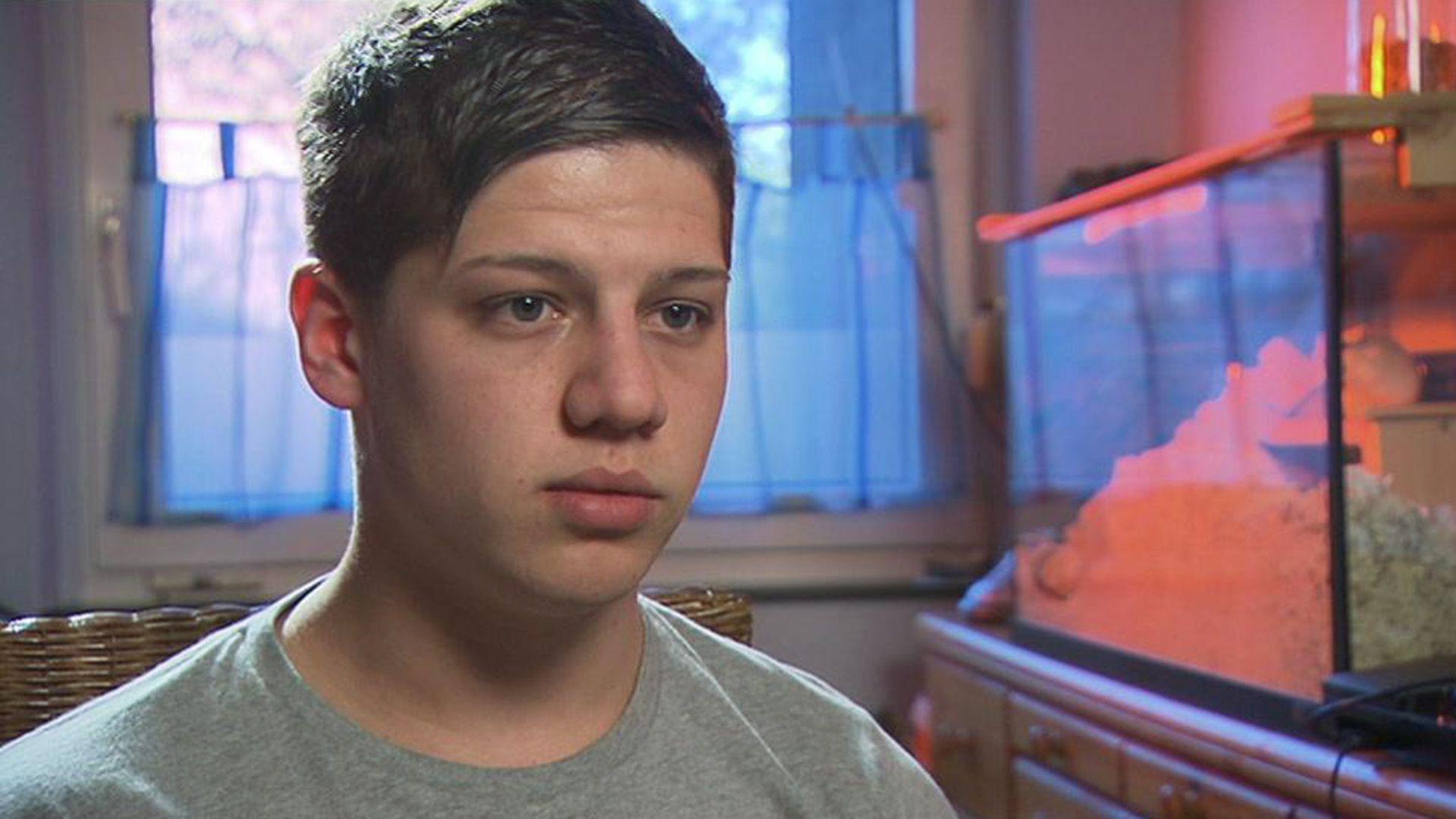 Zwei Teeniemütter streiten sich um den Vater ihrer Babys