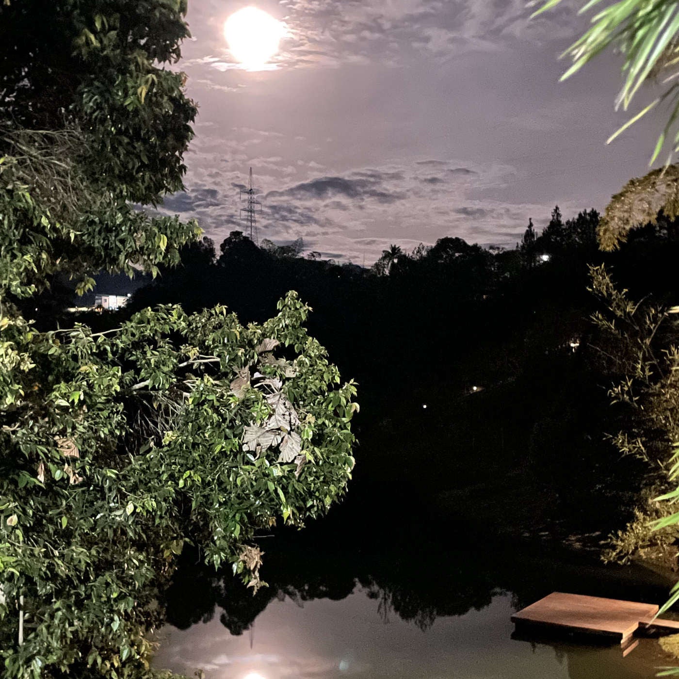 Di, 21.07. - Vollmond über dem See: Traumreise zum Einschlafen am stillen Wasser