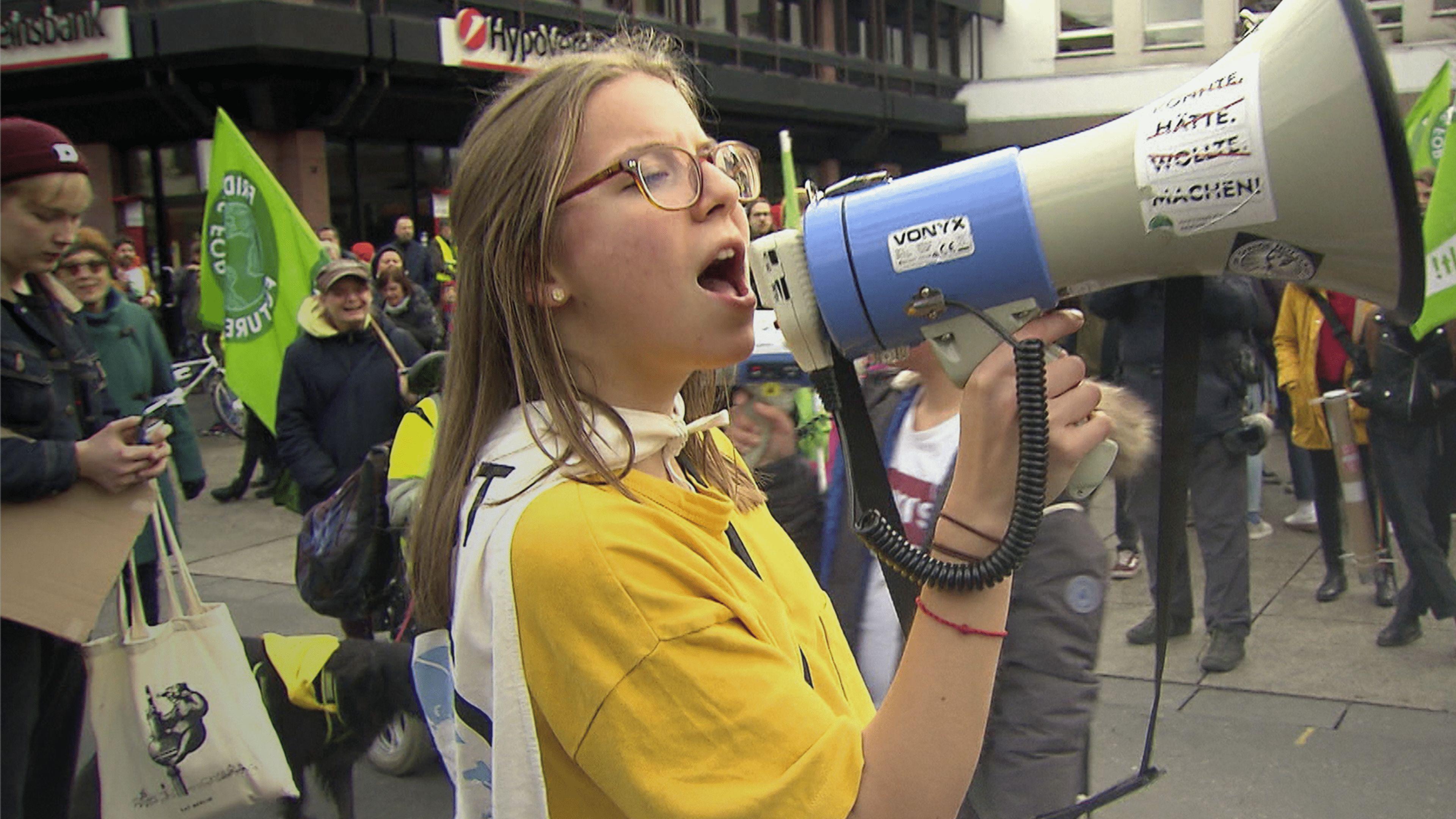 Jung, laut, politisch aktiv - Generation Greta