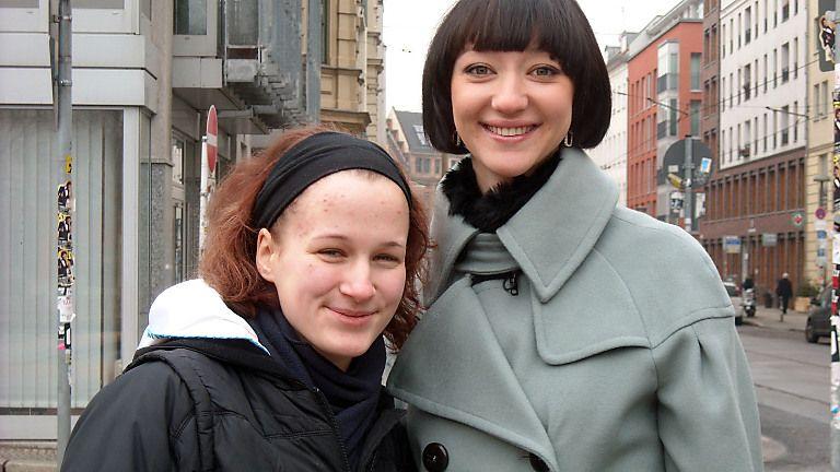 Verwöhntes It-Girl aus Berlin tauscht mit sparsamer Bäckerin