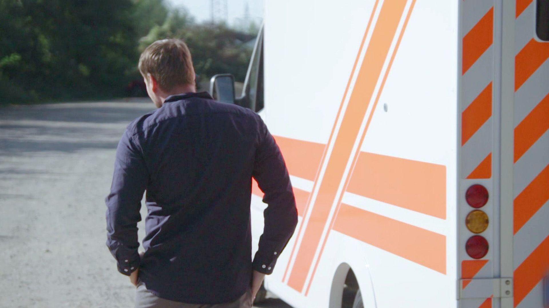 Möchtegern-Sanitäter klaut Rettungswagen / KO-Tropfen am Karnevalsauftakt / 24-Jähriger attackiert m