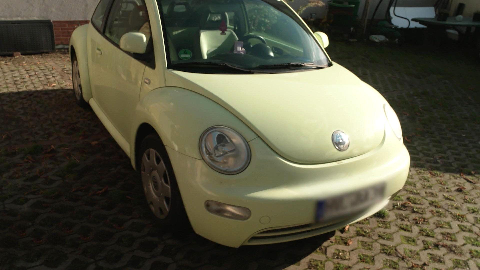 VW New Beetle