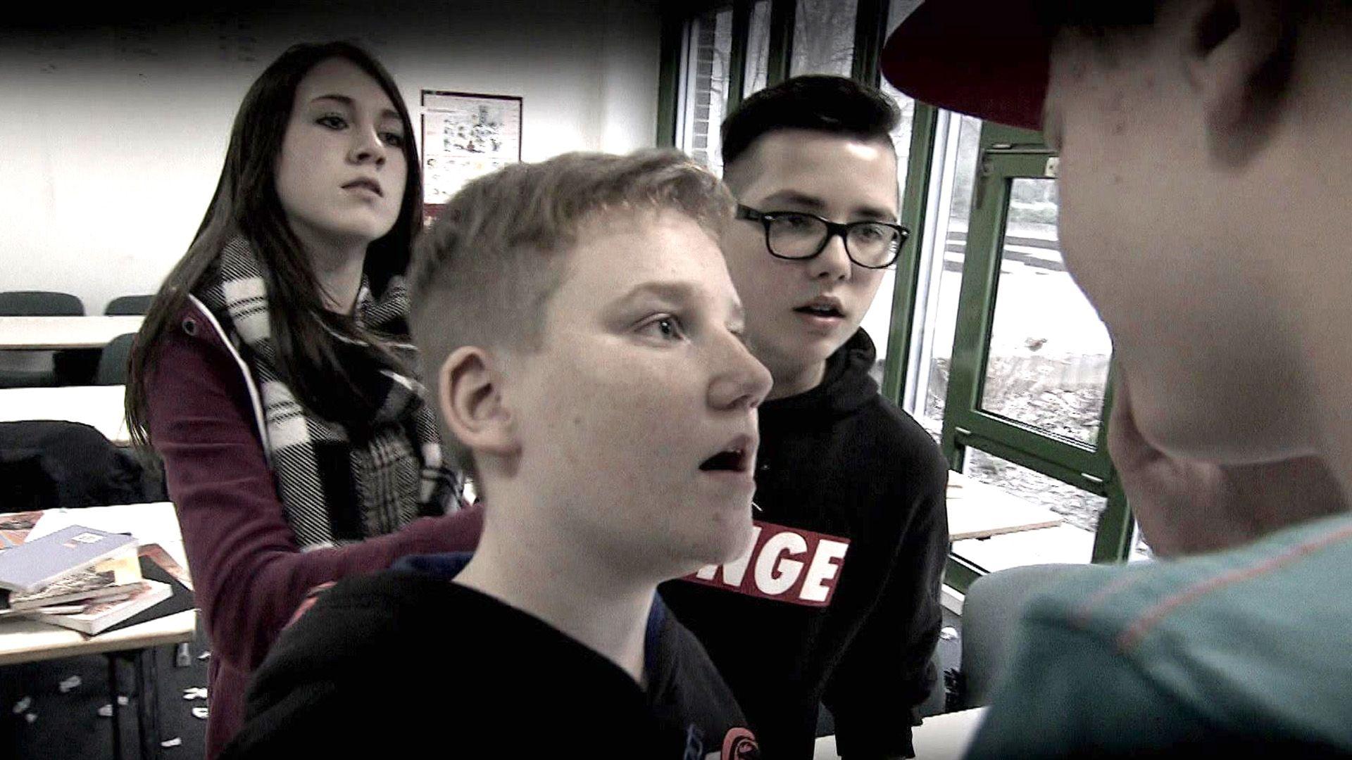 Überforderter Lehrer schlägt Schüler