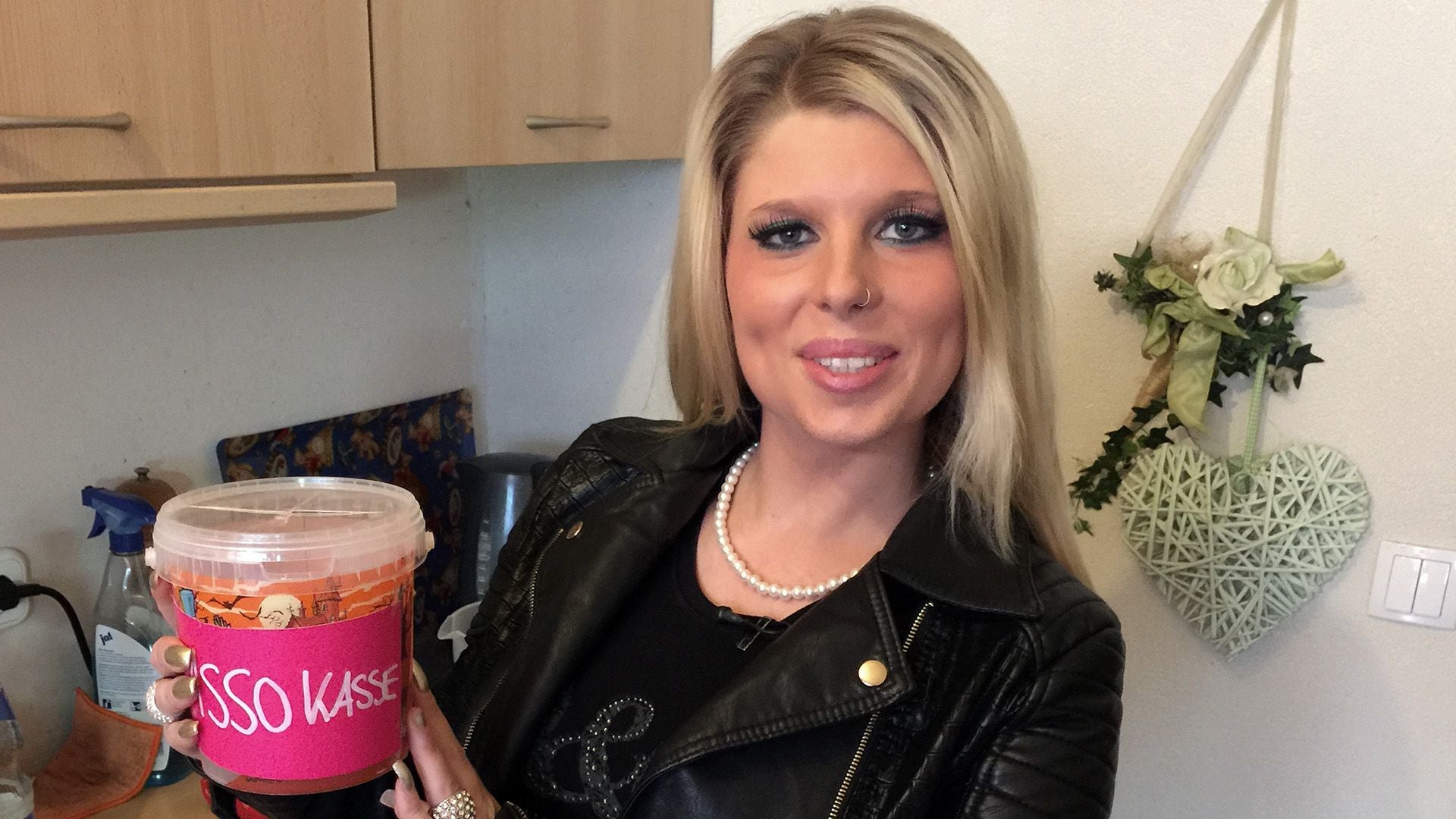 Alexandra tauscht mit Conny