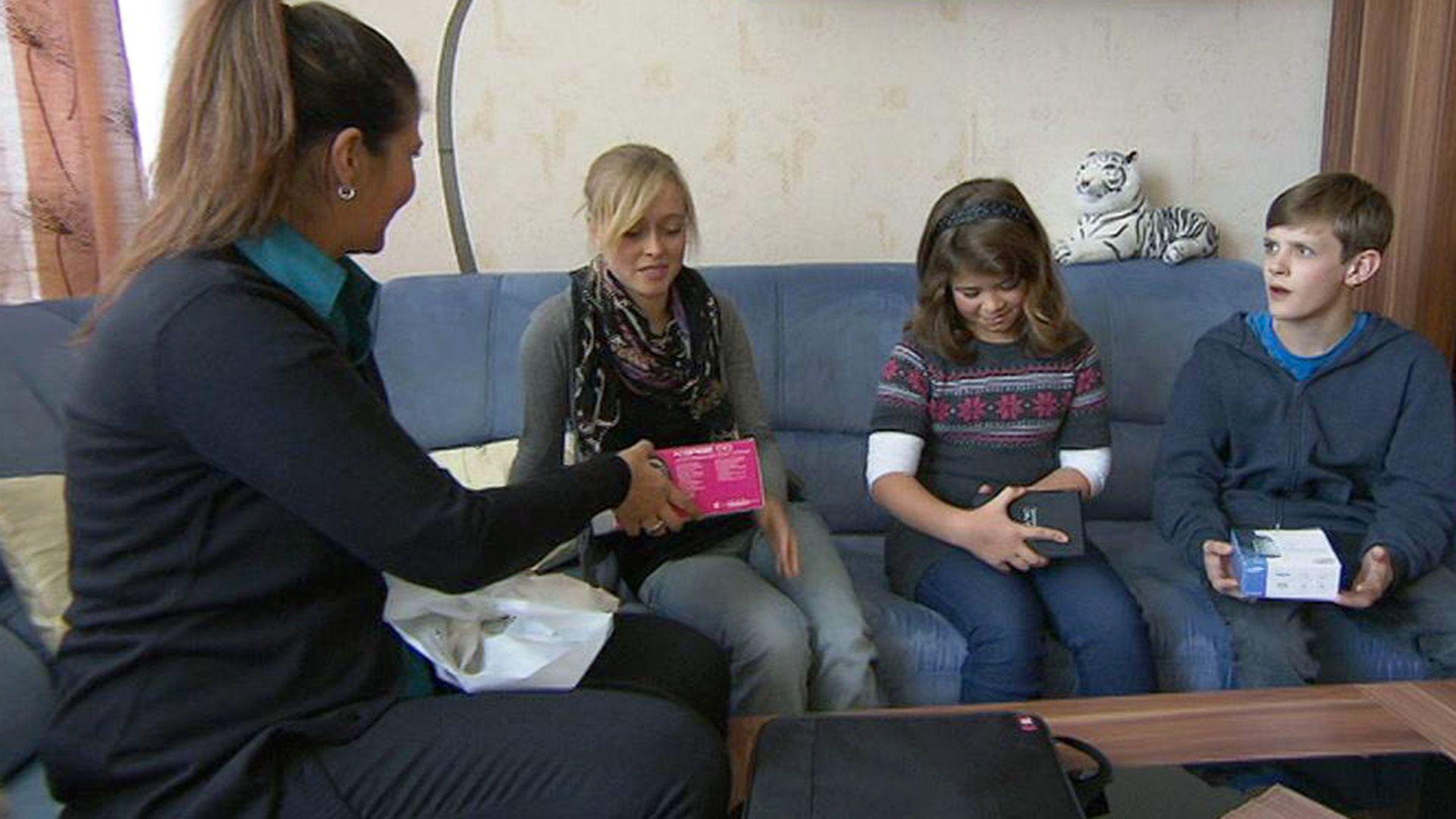 Dreifache Mutter treibt ihre Kinder in den Wahnsinn