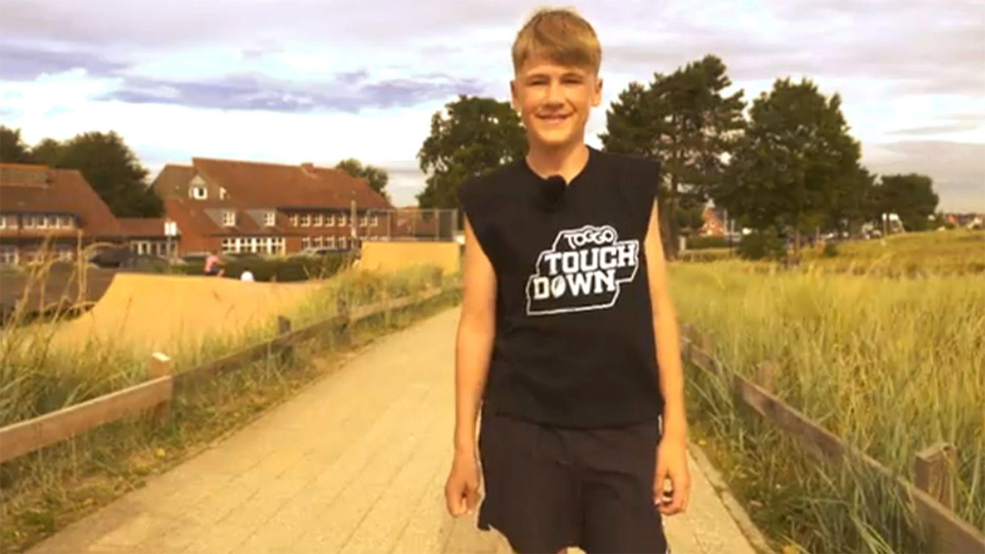 Football Beach Academy mit Mads & Jess