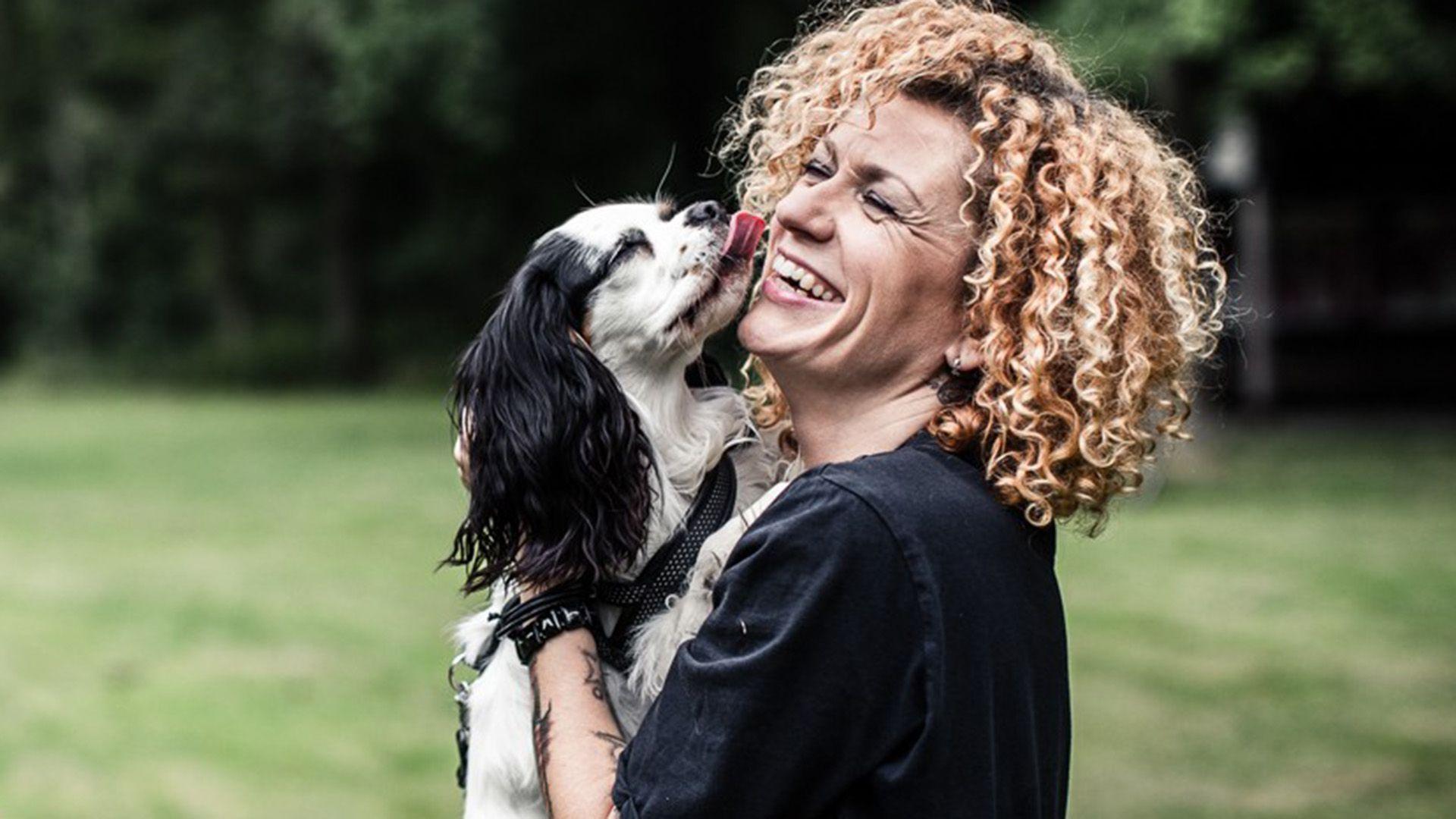 Heute u.a. mit: Lucy Diakovska mit "Melly"