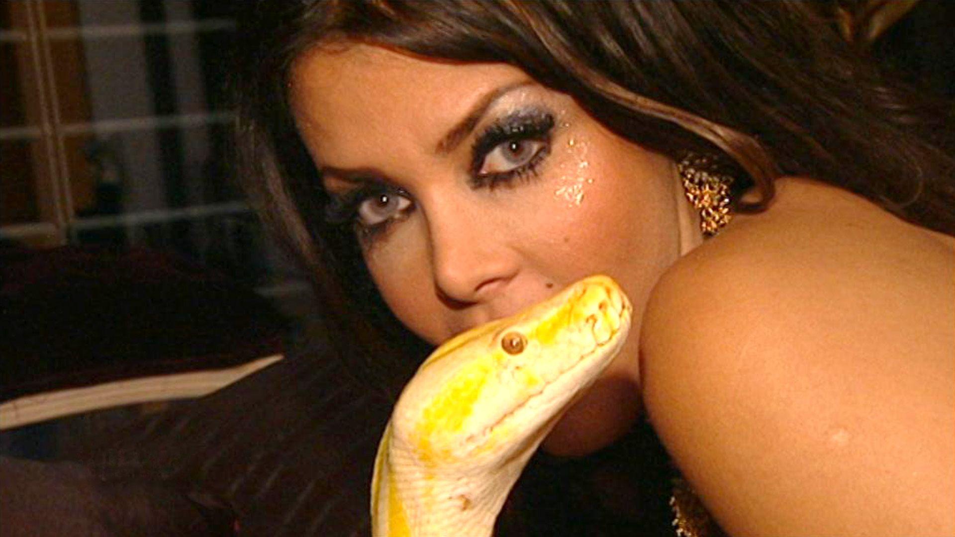 Python auf nackter Haut