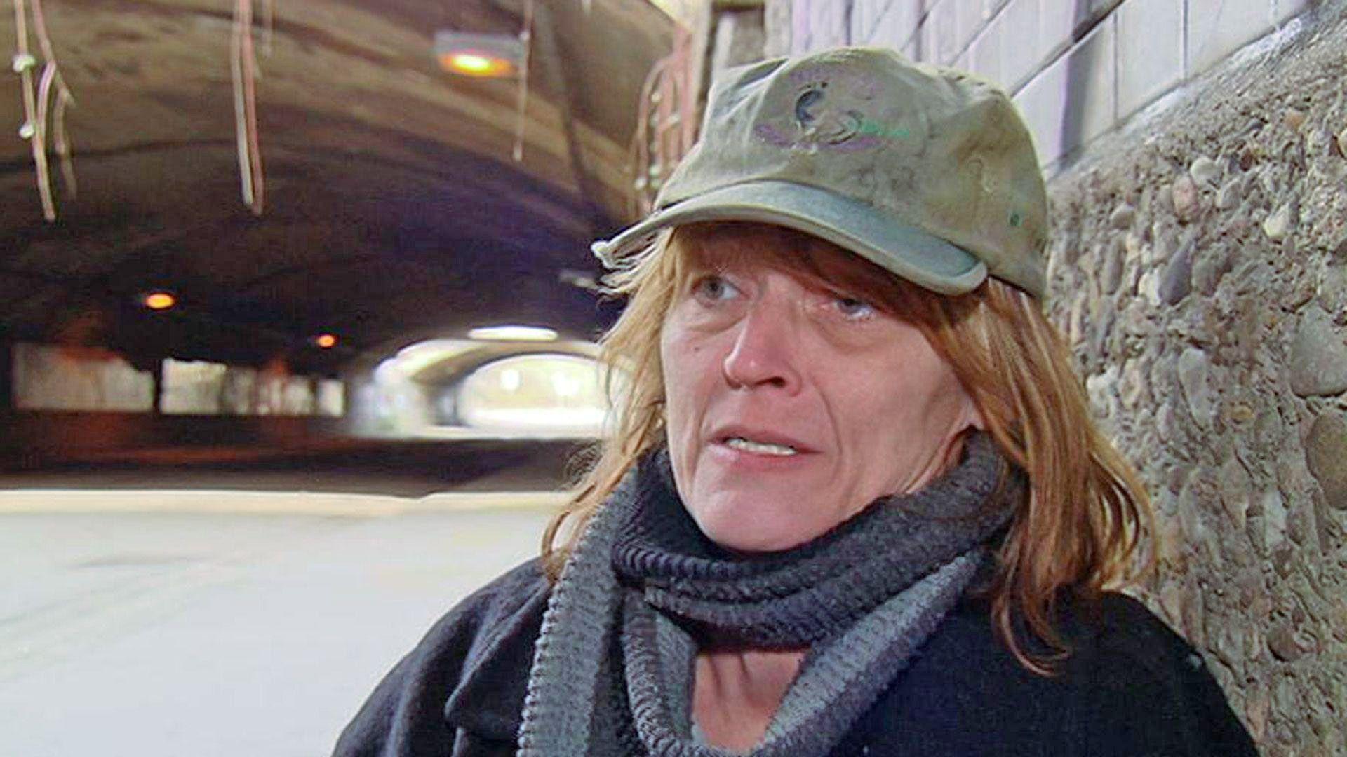 Obdachlose Mutter lässt Tochter verzweifeln