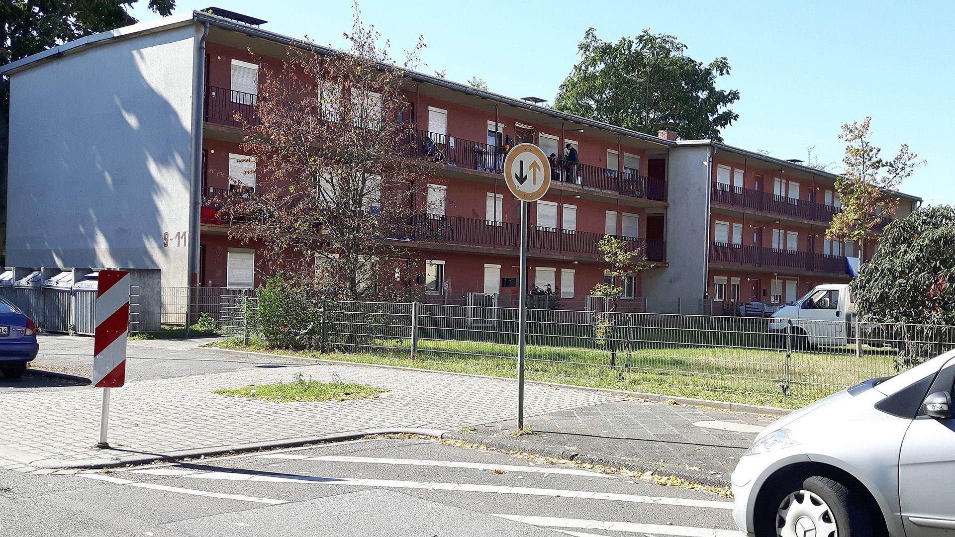Die Benz-Baracken von Mannheim (1)