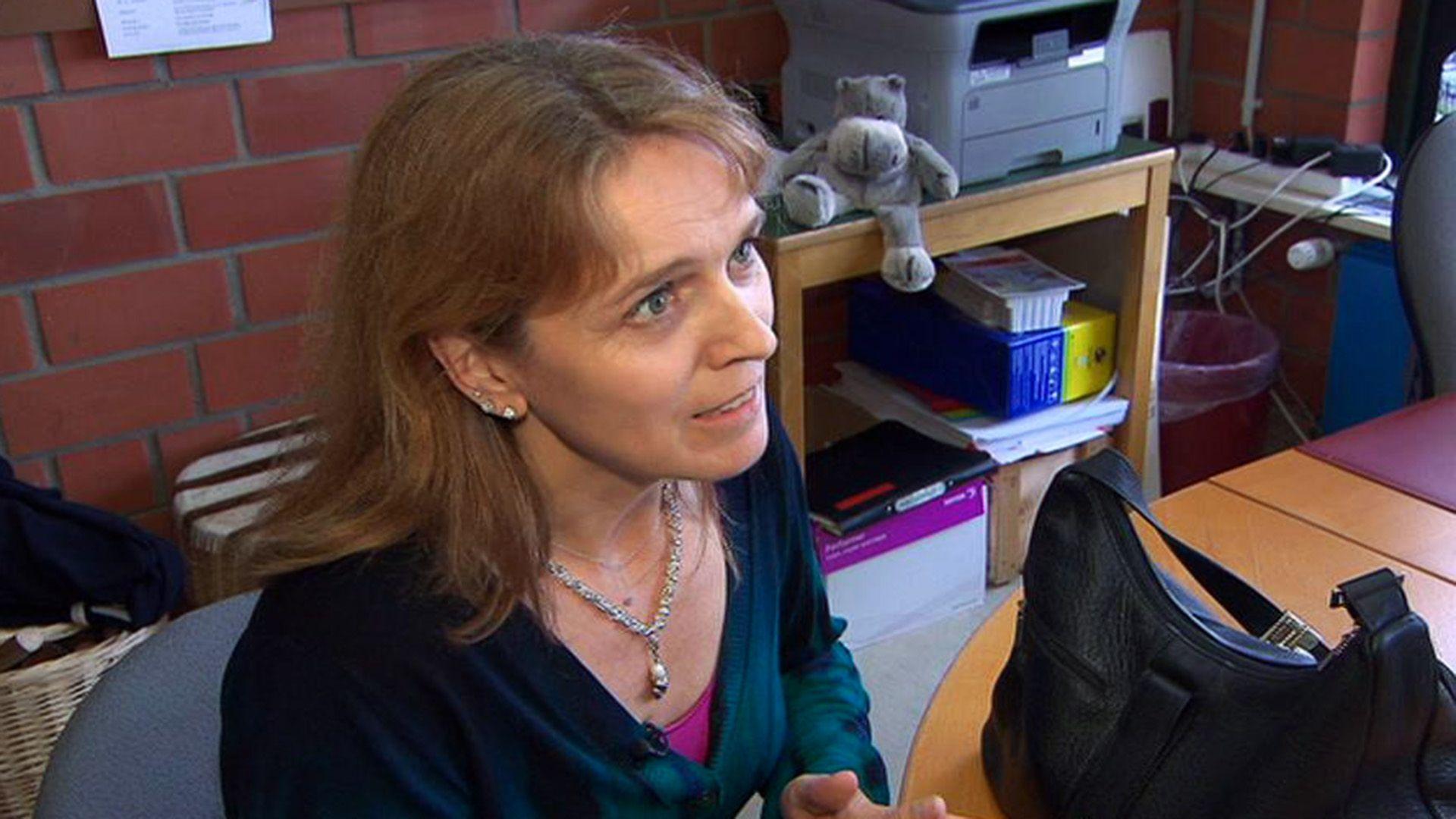 Alleinerziehende Mutter kämpft mit allen Mitteln um Kindergartenplatz