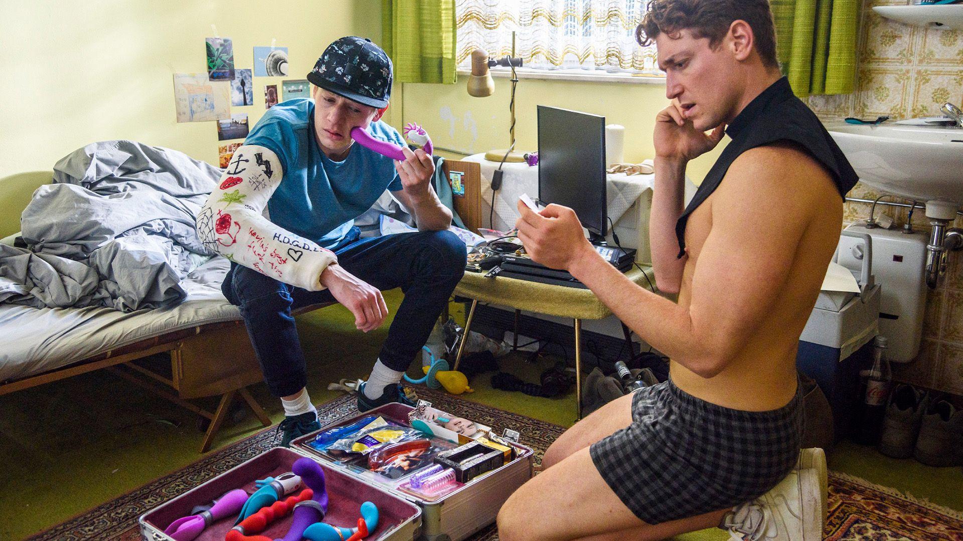 Mit 50 Dildos nach Panama