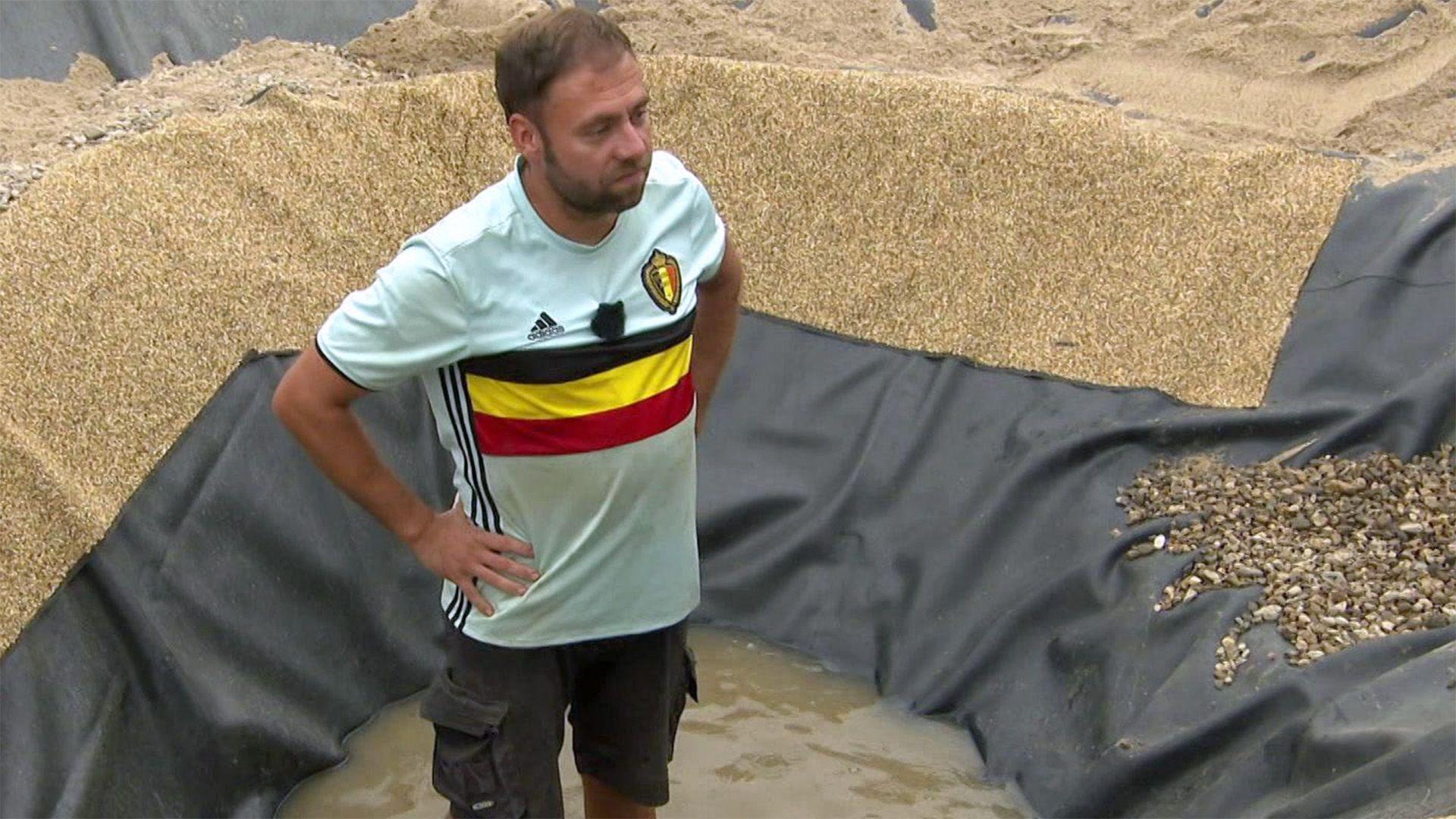 Ölfilm im Teichwasser