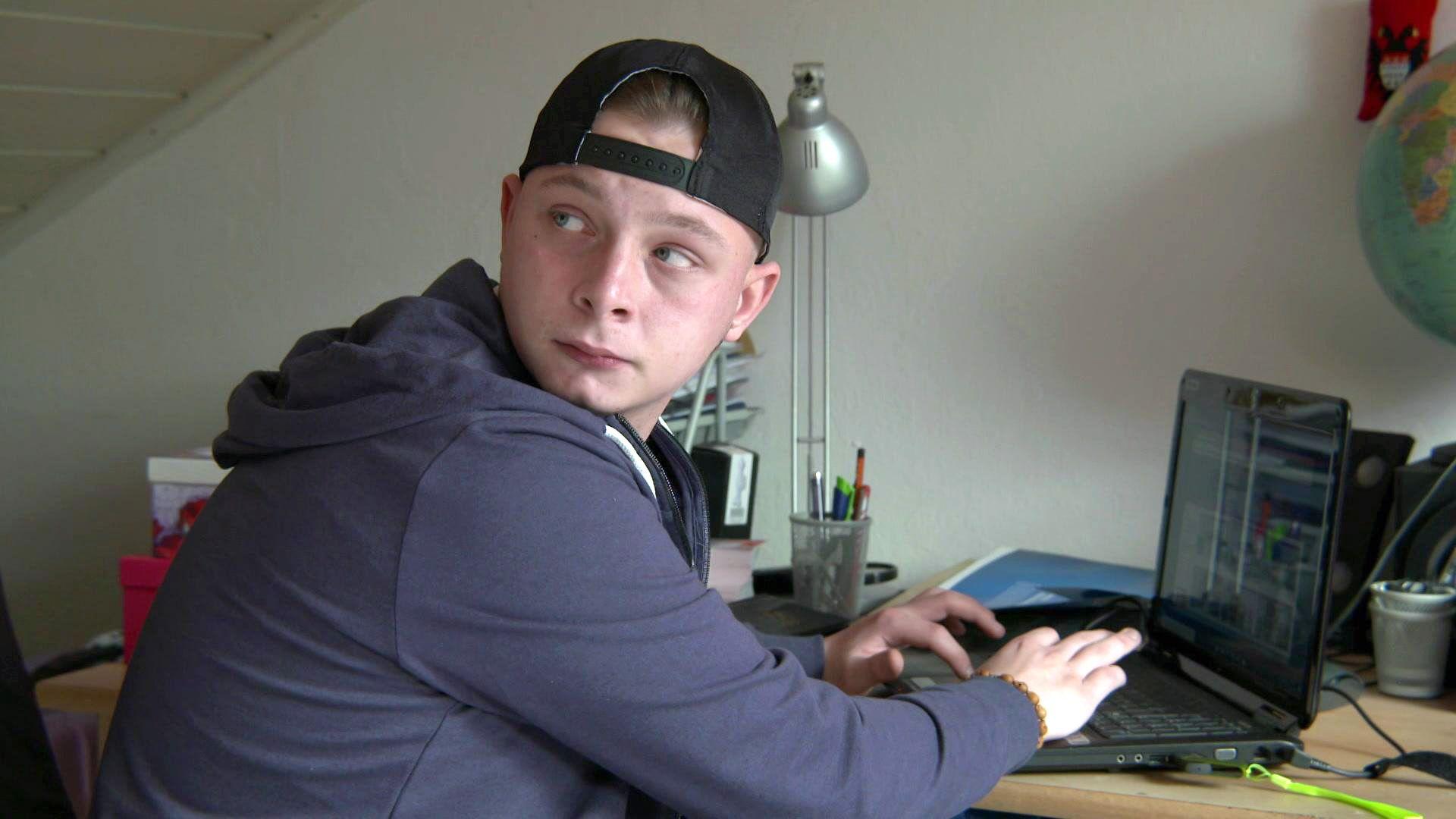 Falsches Gold / Frau erschlägt Nachbarn