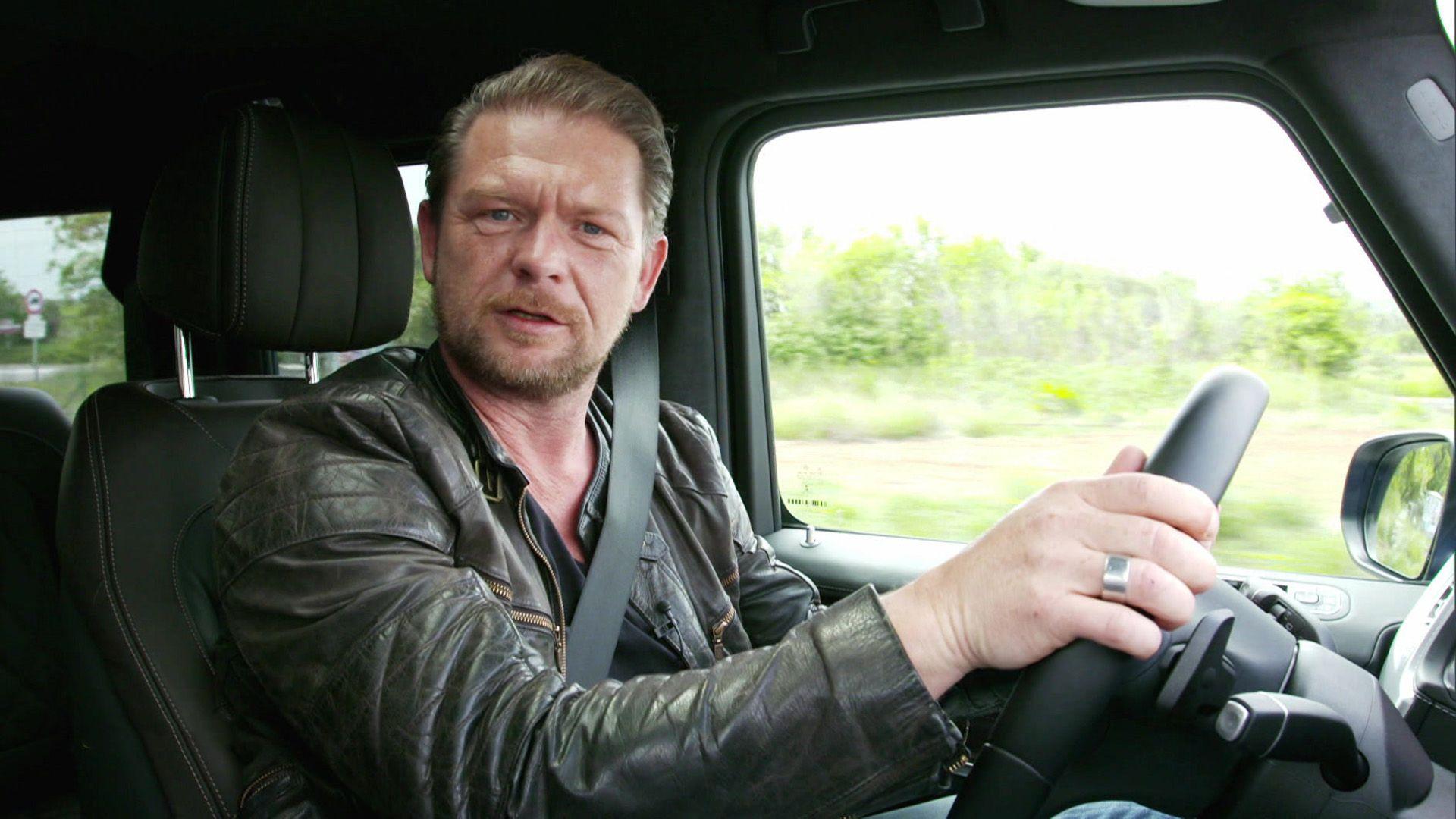 Reportage - Diesel verkaufen | Mercedes G-Klasse - neu vs. alt | Trödel-Porsche | Top 3 Japan-Sportler | Reportage - NitrolympX | Luxus Cabrios - Aston Martin DB11 Volante vs. Mercedes-AMG GT C Roadster