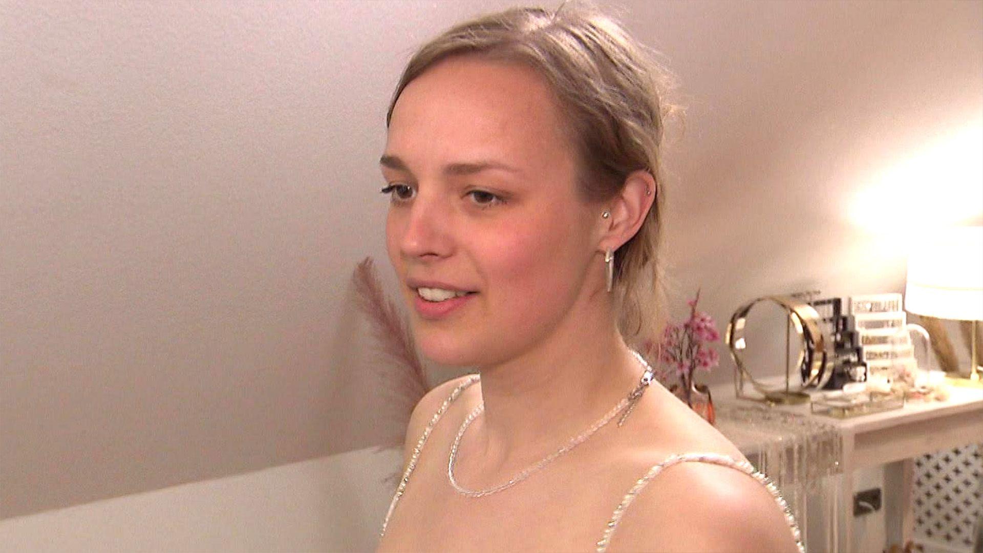 "Moderne Spitze mit Glitzer ..."