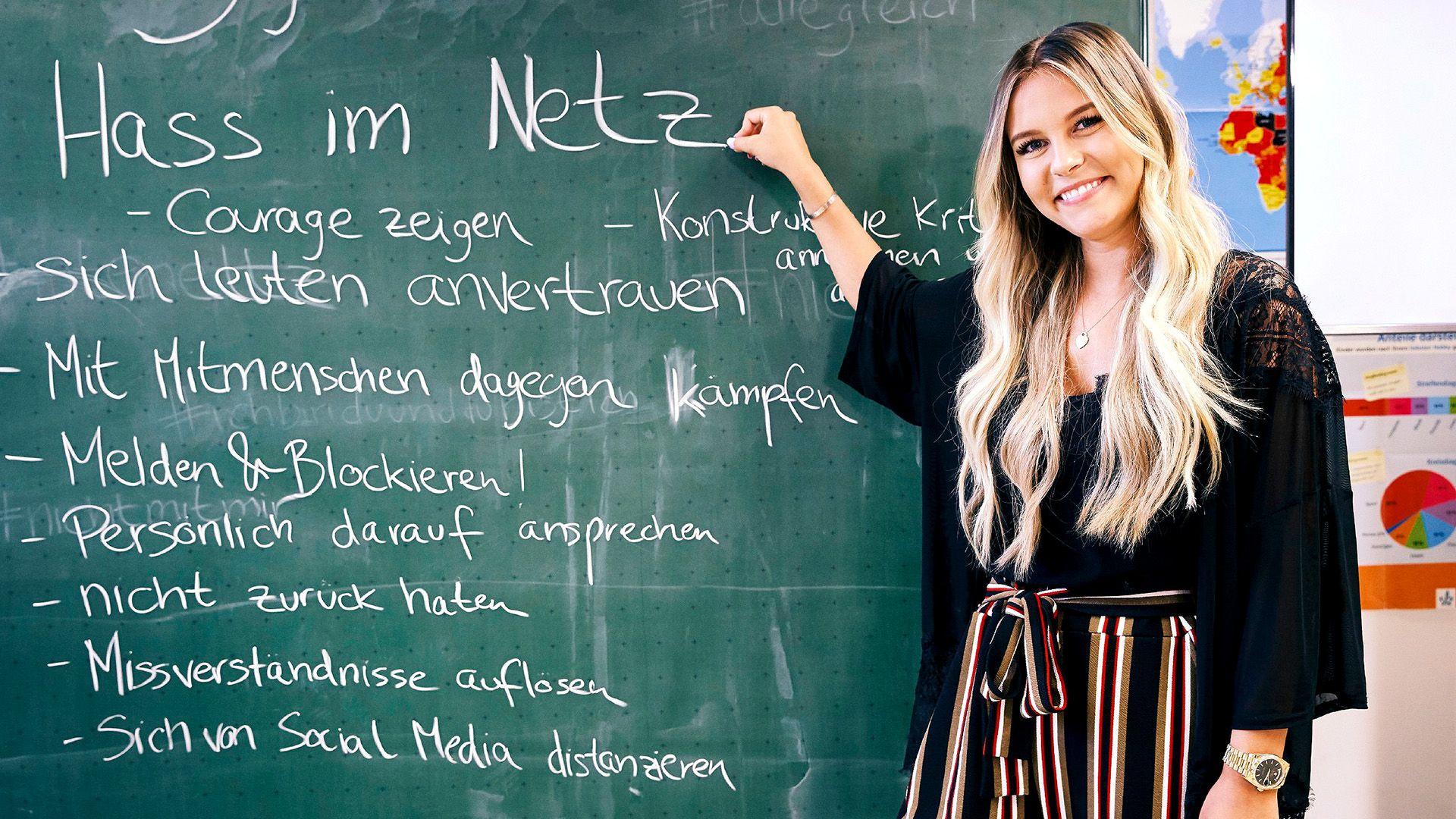 Die Vertretungslehrerin - mit Dagi Bee