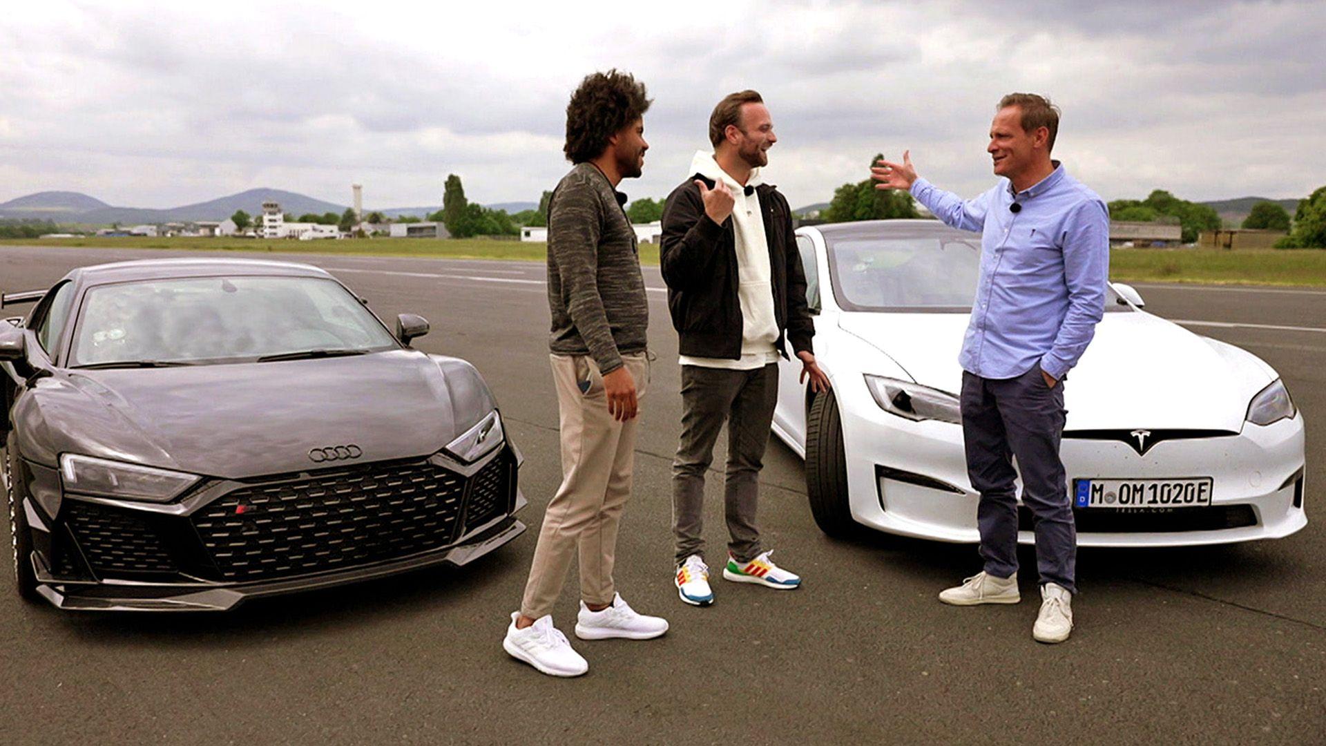 Andreas sucht Erstwagen für Vater-Sohn-Team | Tesla Model S Plaid | Garage Brothers - Gadgets Test