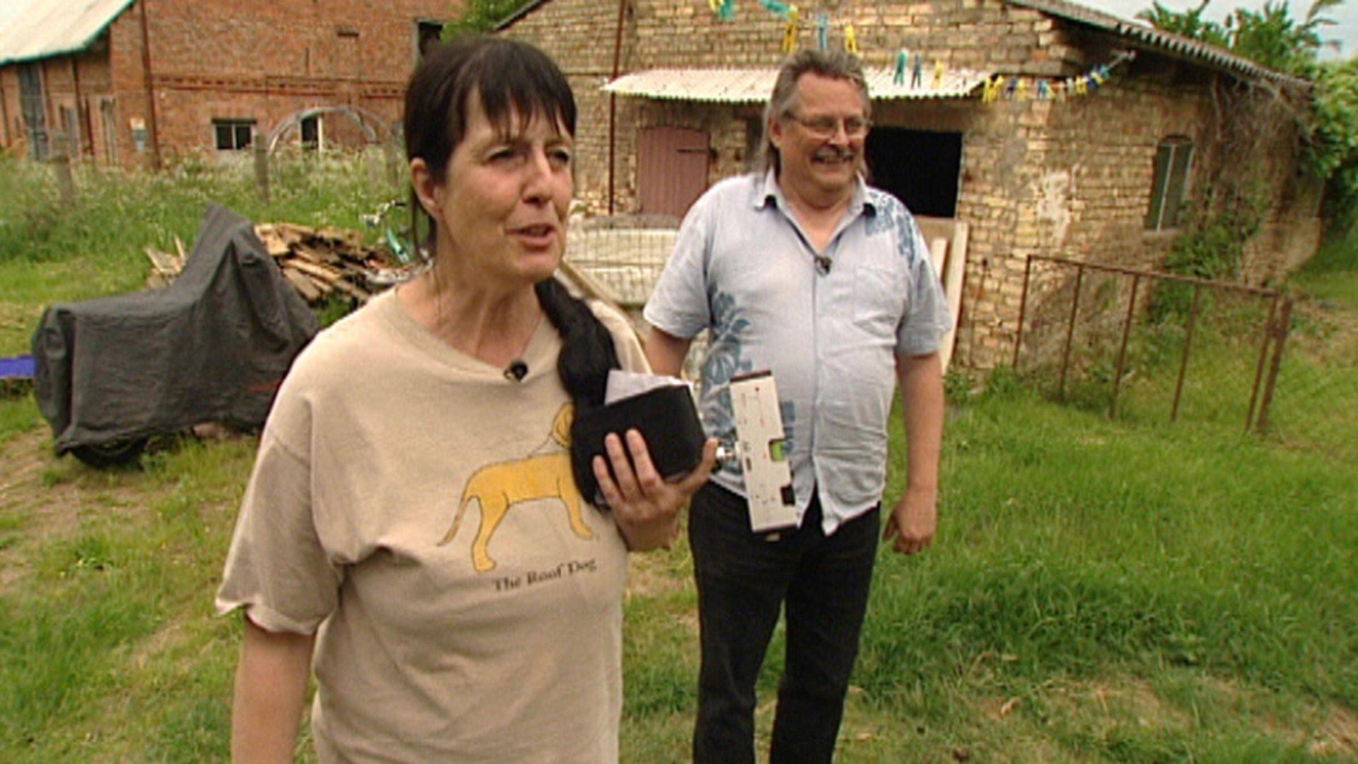 Uwe und Doris finden ein Haus in einer noblen Gegend