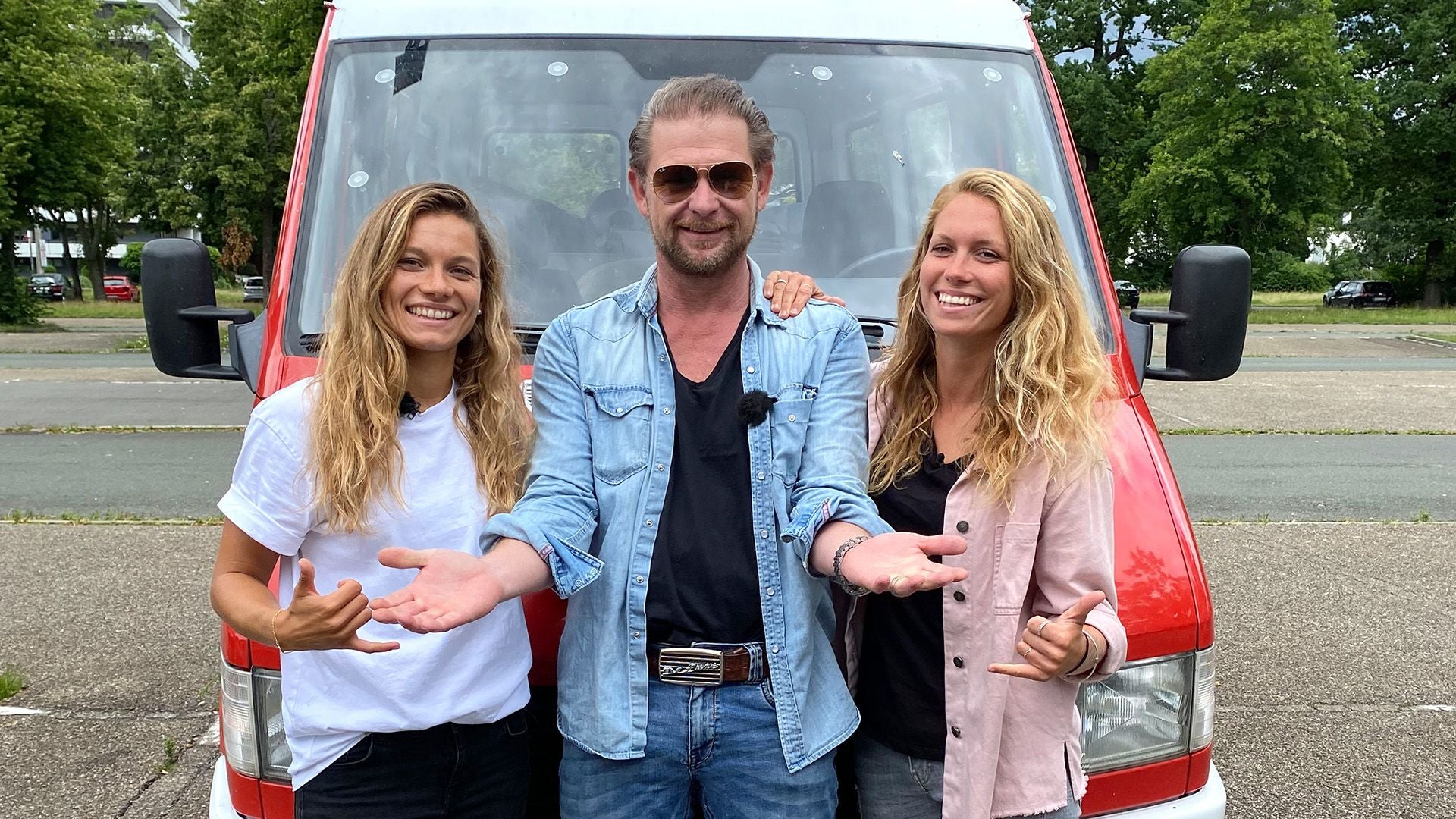 Det sucht Camper für Surfer-Girls | Helden aus der zweiten Reihe - KIA Stinger GT vs. Audi S5 Sportback TDI | Hamid sucht Einsteiger-Sportwagen