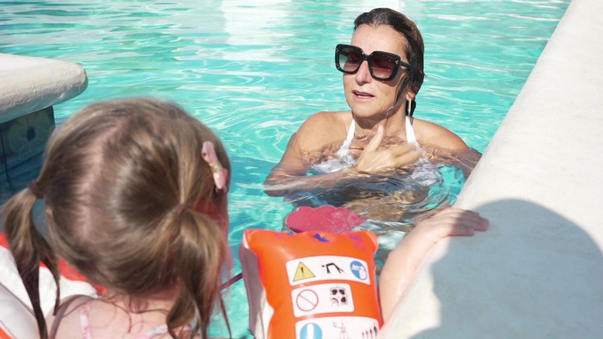 Claudia Obert bekommt Muttergefühle auf Ibiza