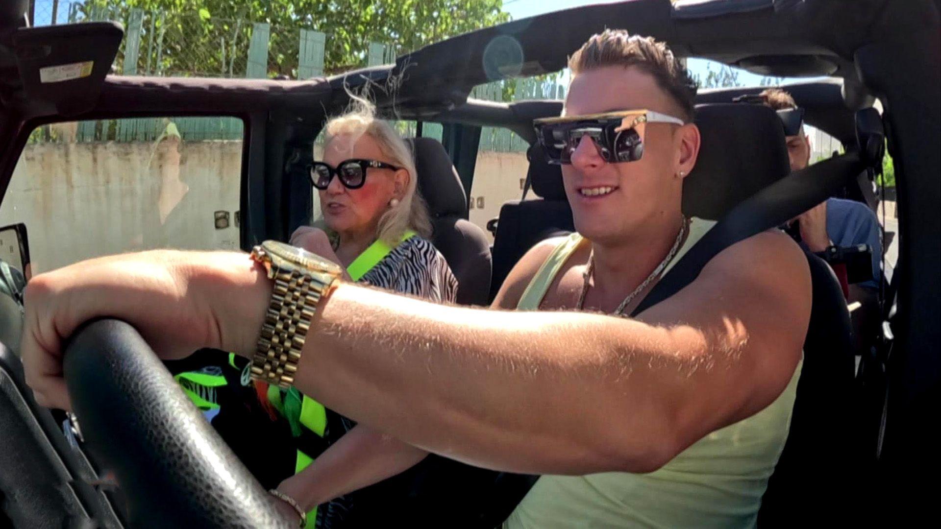 Calvin Kleinen jettet zur High Society nach Ibiza