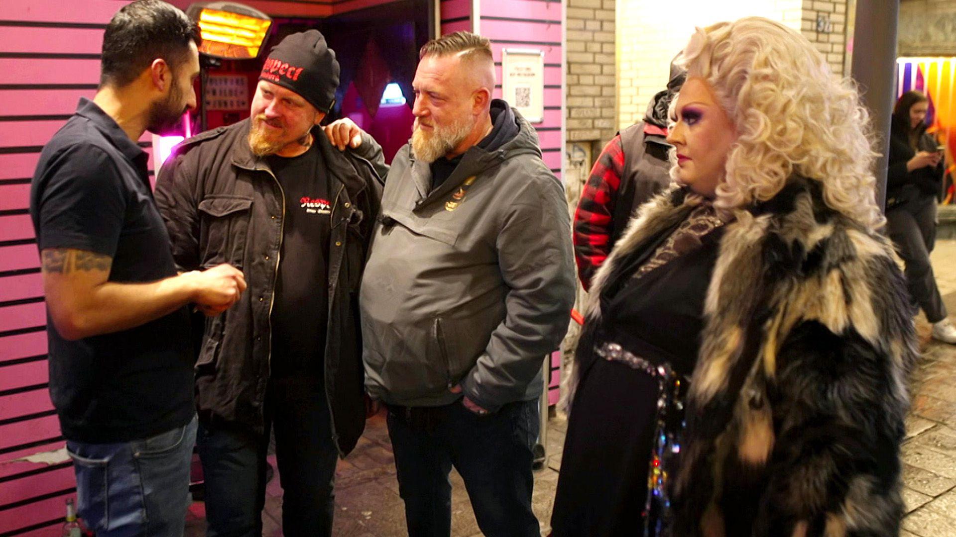 Die Feuertaufe: Ex-Zuhälter Olafs erste eigene Kieztour