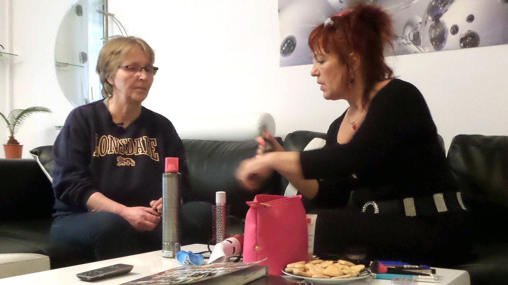Erika tauscht mit Jennifer