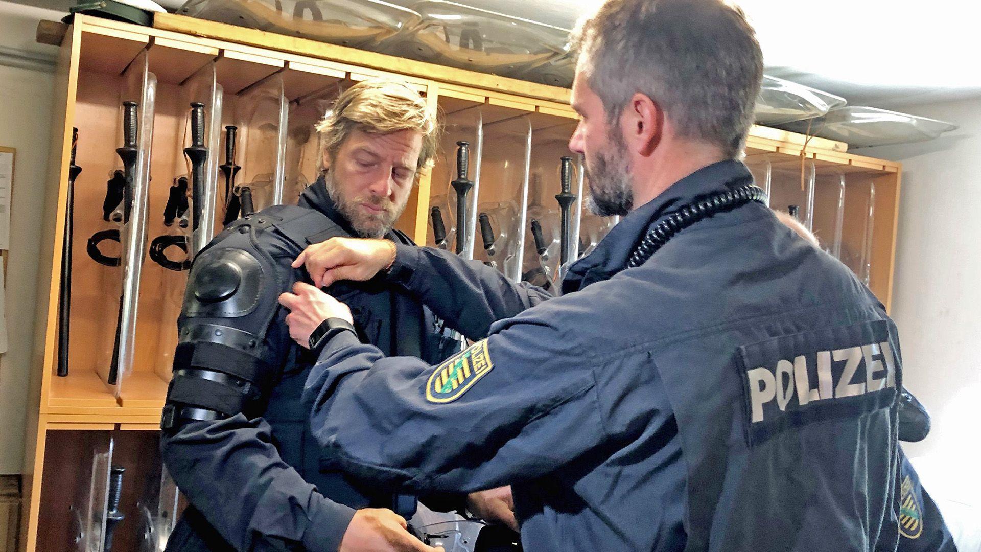 Einsatz für Henning Baum - Hinter den Kulissen der Polizei