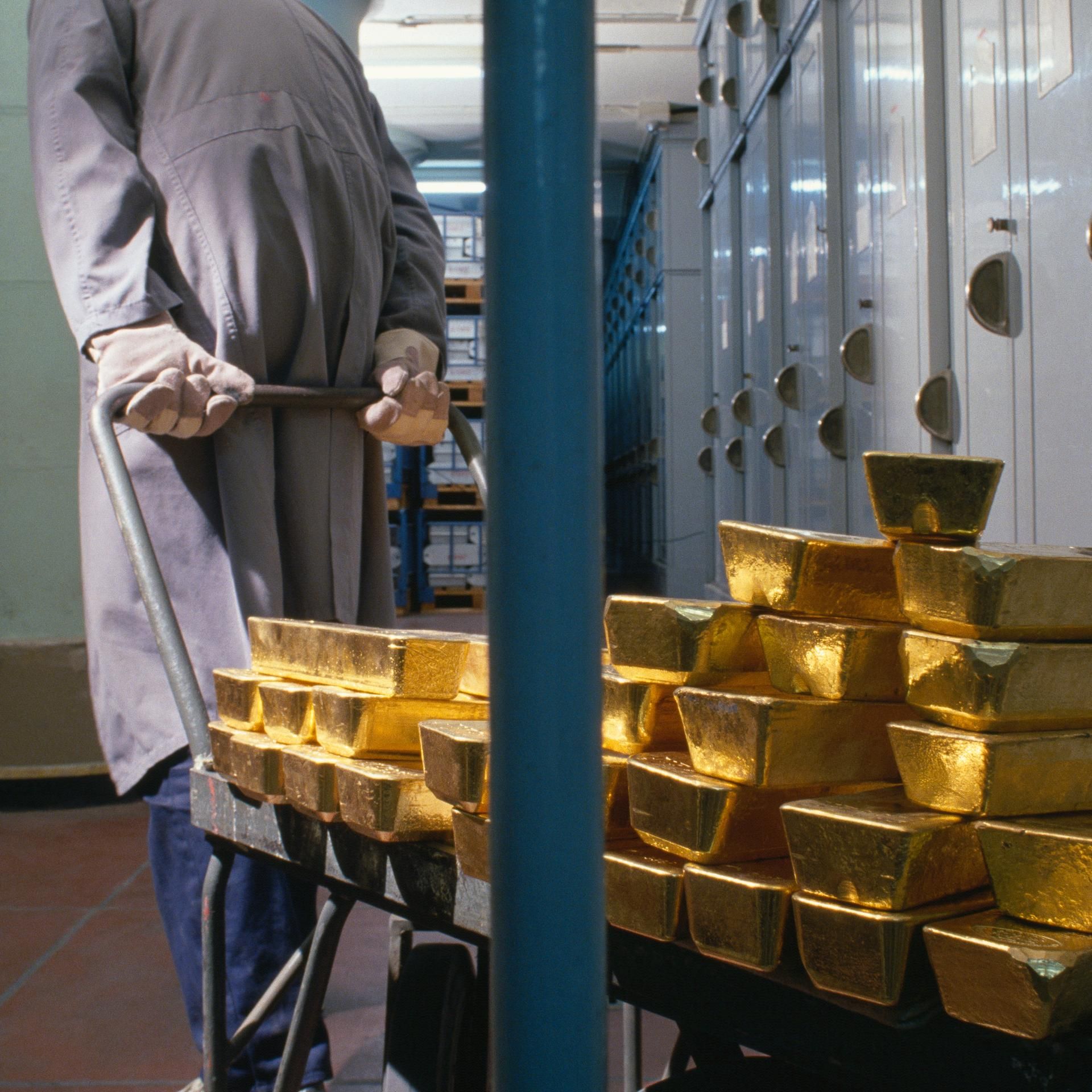 Gold - Rohstoff, Rausch, Reserve