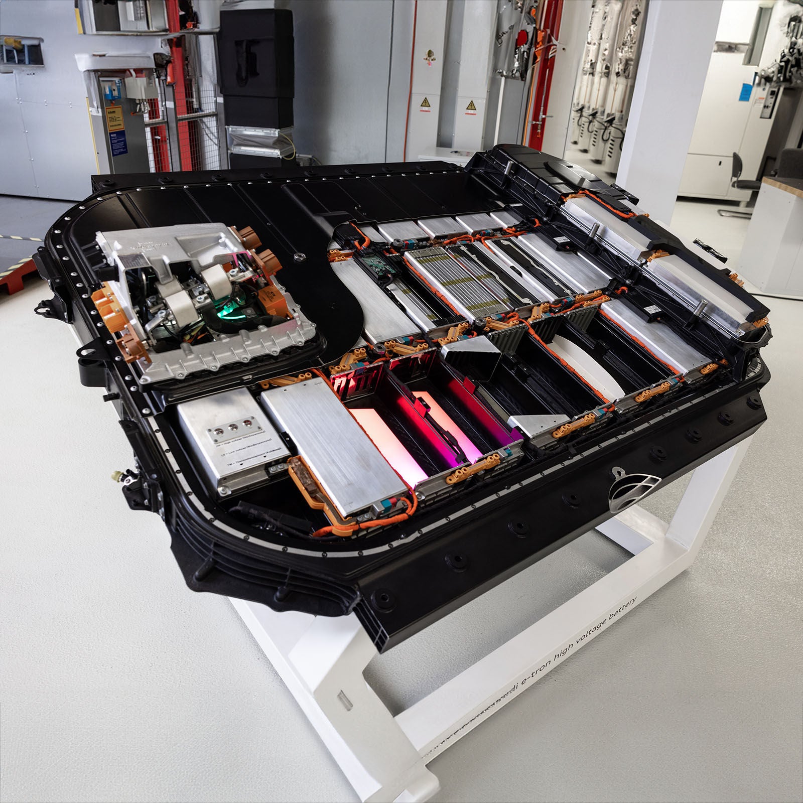 Folge 55: Quo vadis, Traktionsbatterie? (mit Christoph Schwarzer)
