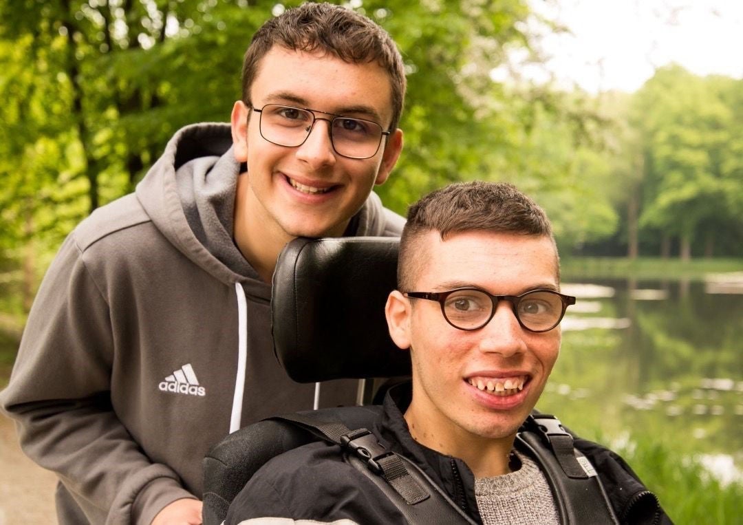 Joel und Leon: Eine ungewöhnliche Bruderliebe