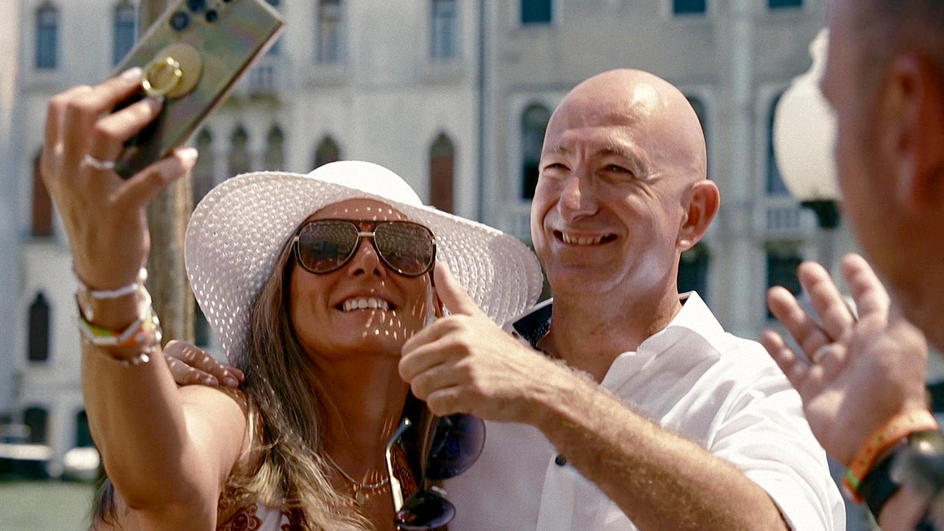 Promi-Alarm in Venedig: Sascha und Nicole auf der Jagd nach Jeff Bezos