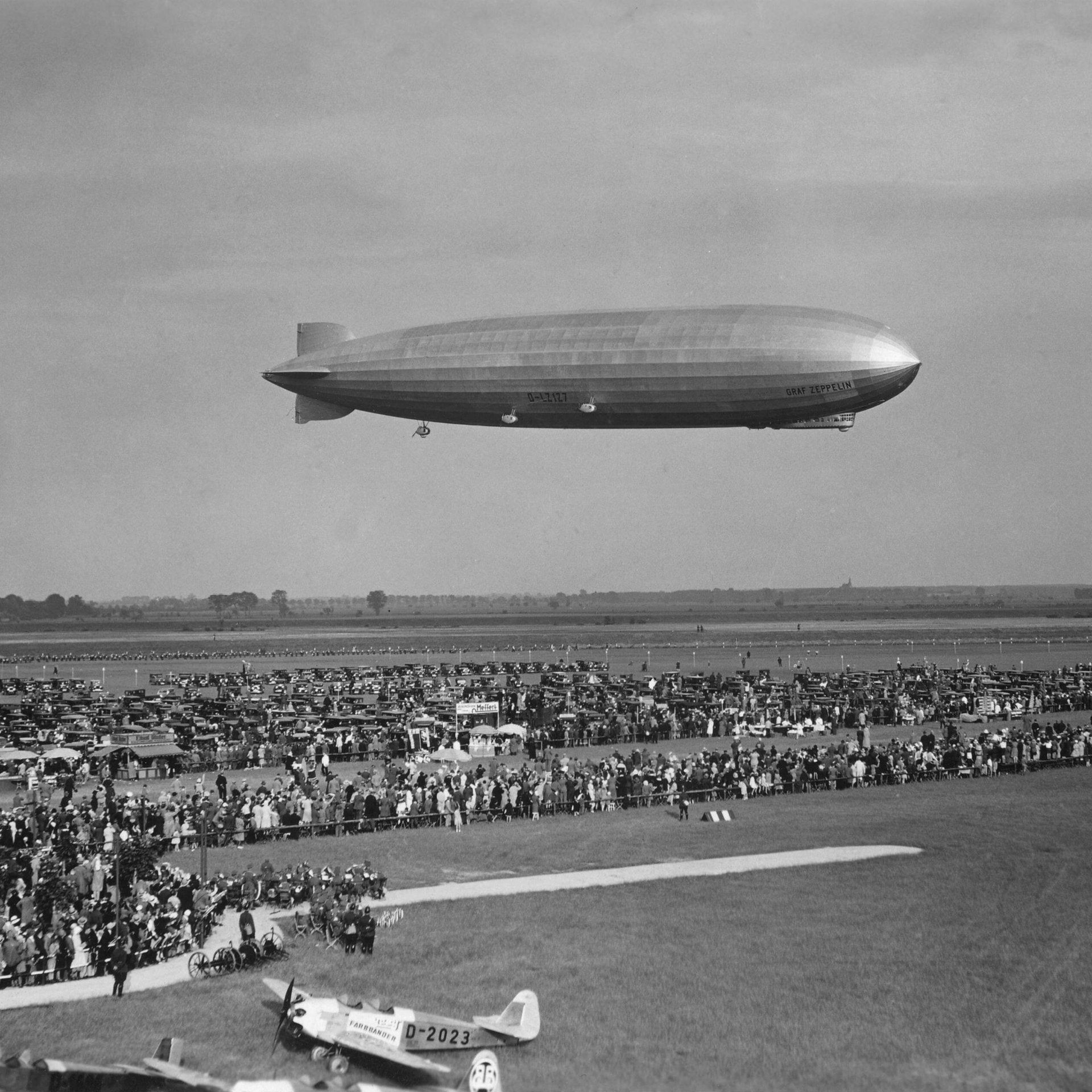 08.08.1929: Das Luftschiff "Graf Zeppelin" startet seine Weltumrundung