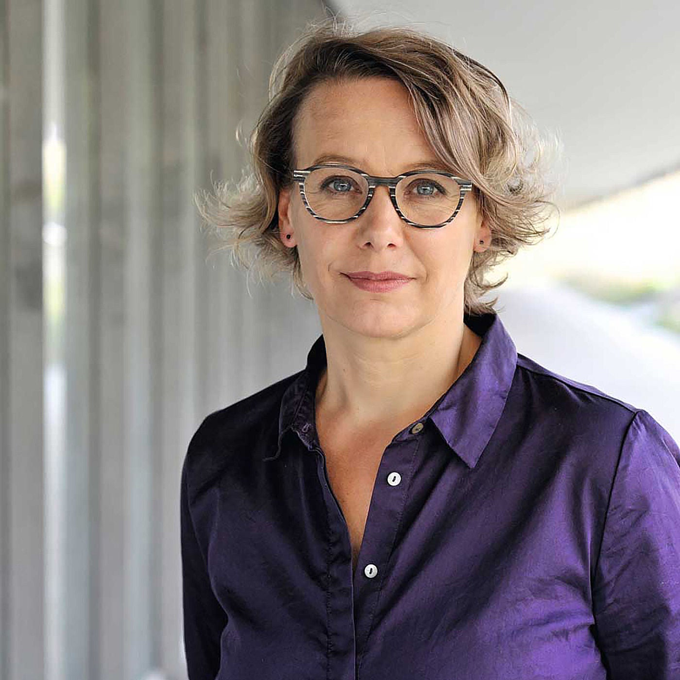"Ich nehme mir vor, meinen Protagonisten so nah wie möglich auf die Pelle zu rücken" | Sandra Lüpkes, Schriftstellerin