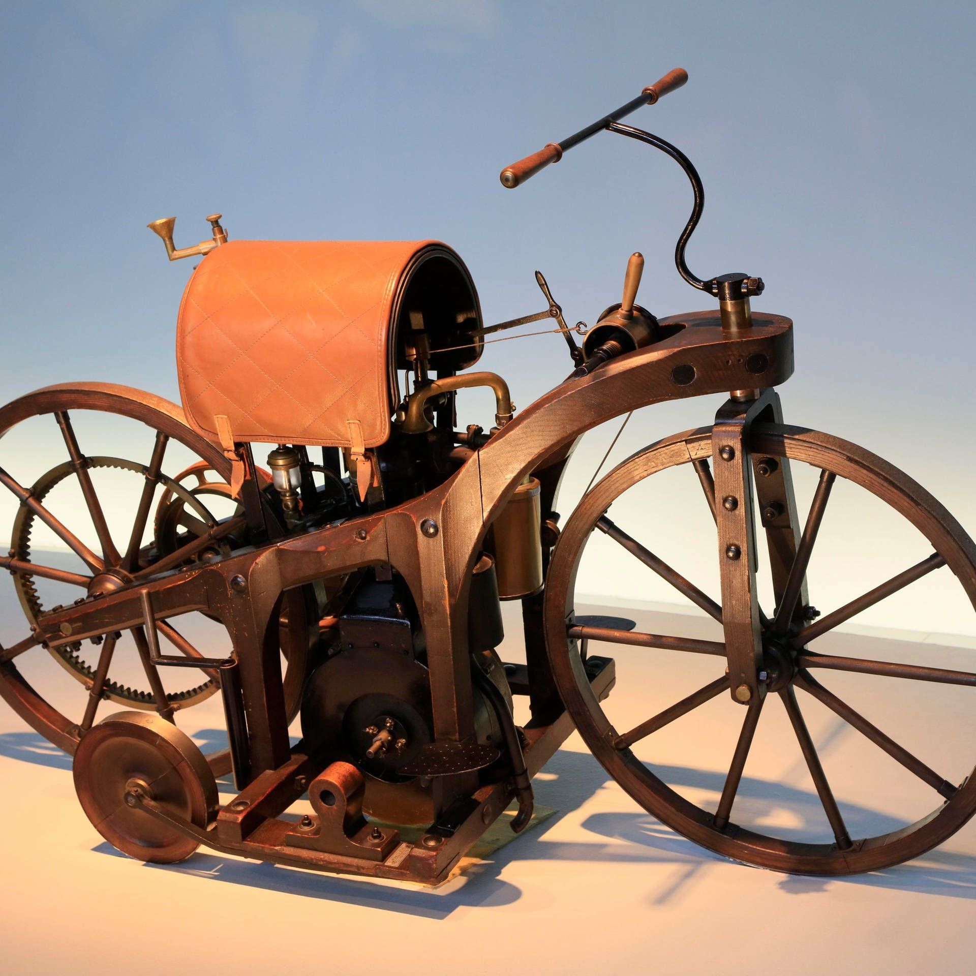 29.08.1885: Gottlieb Daimler meldet einen Reitwagen zum Patent an