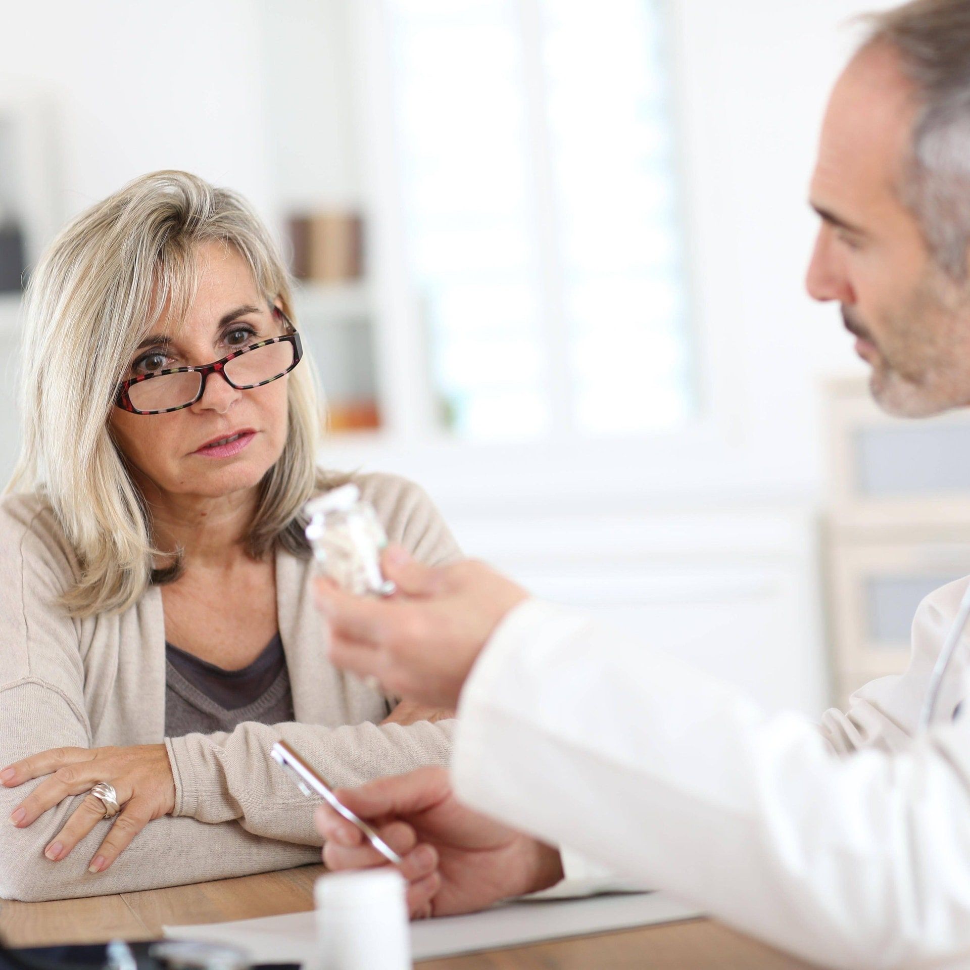 Welche Medikamente helfen bei Arthrose?