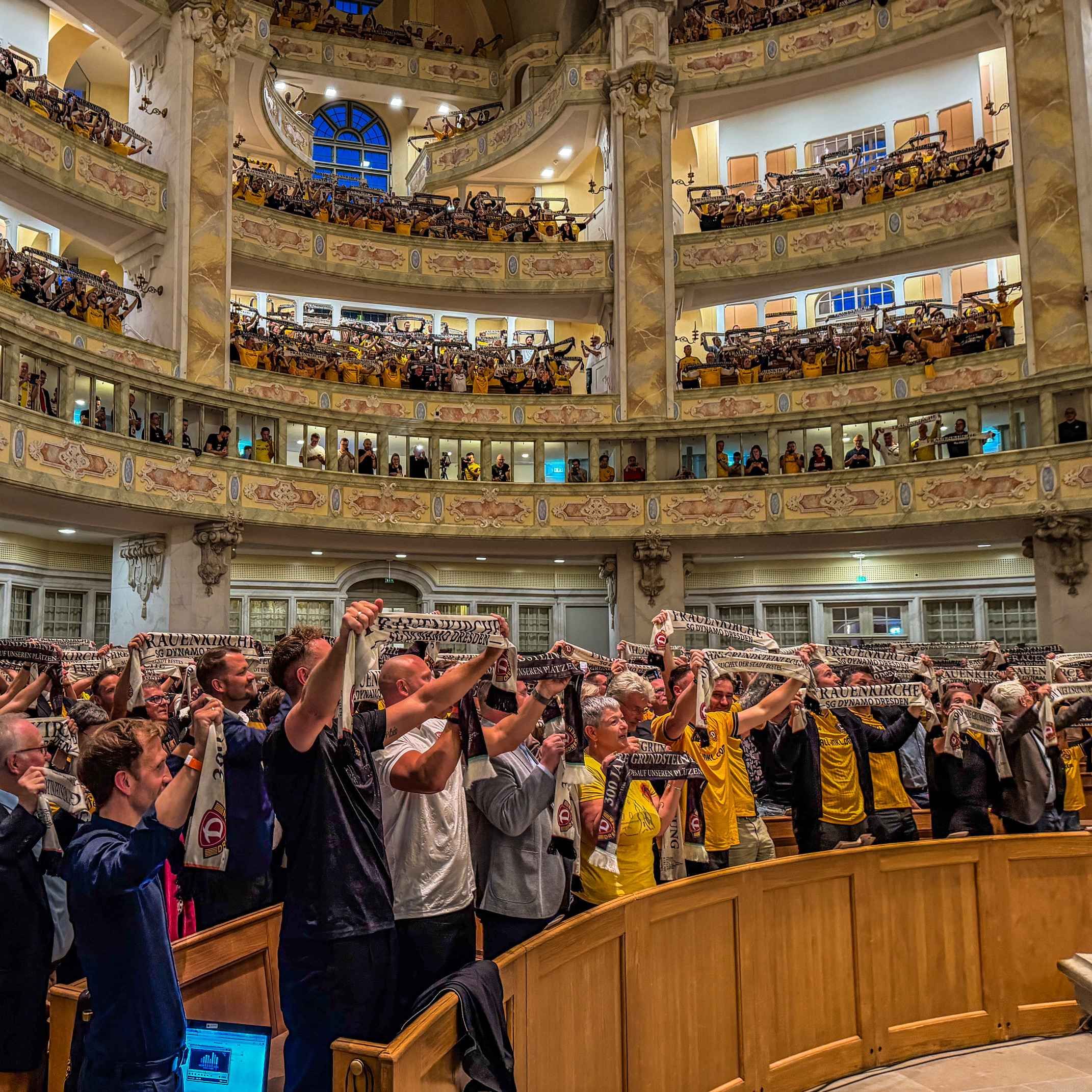#189 Turbulenter Deadline Day, 3:5-Pleite in Heidenheim & Dynamo in der Frauenkirche