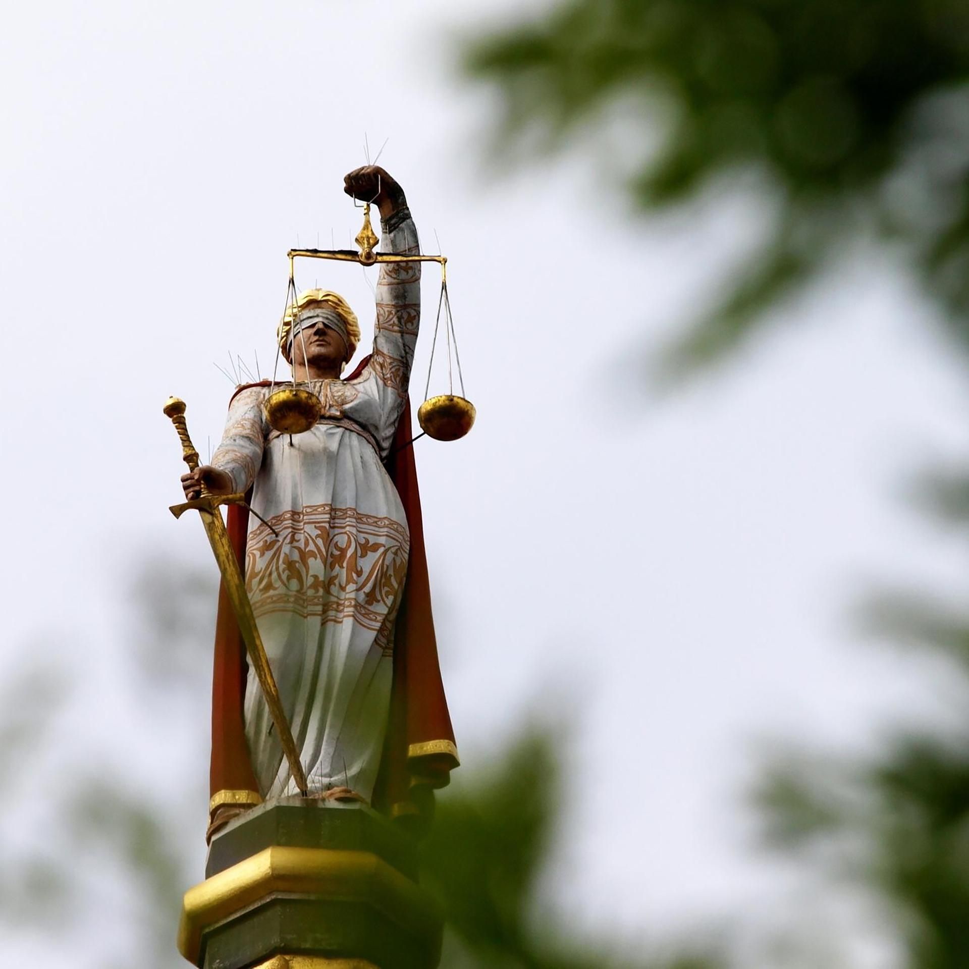 Sachsen-Anhalt - Grundgesetz als Notbremse?