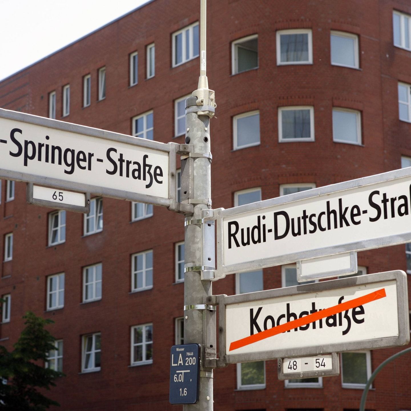 30.04.2008: In Berlin wird die Rudi-Dutschke-Straße eingeweiht