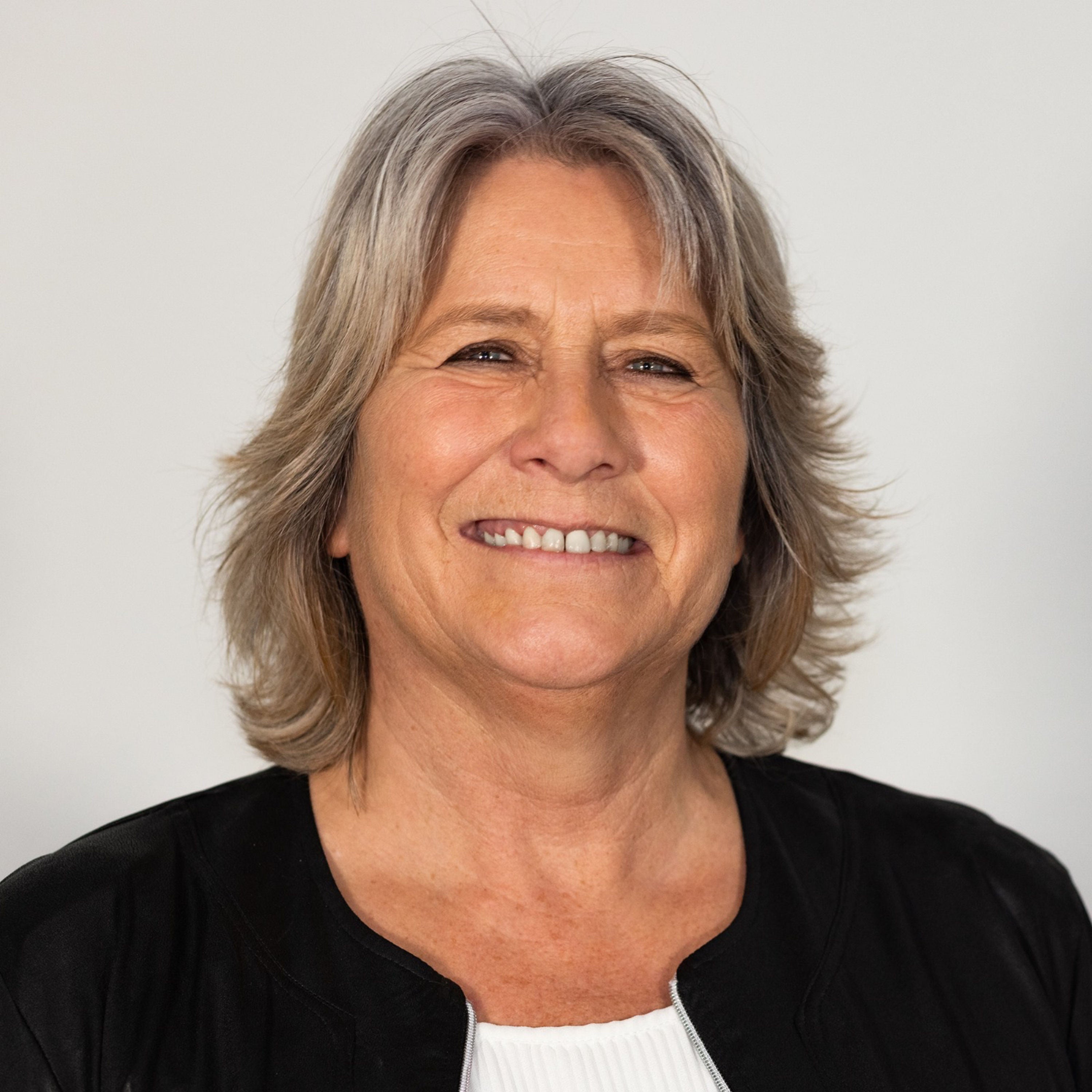 #338 Ansteckend und gesund: Lachyoga mit Susanne Heups