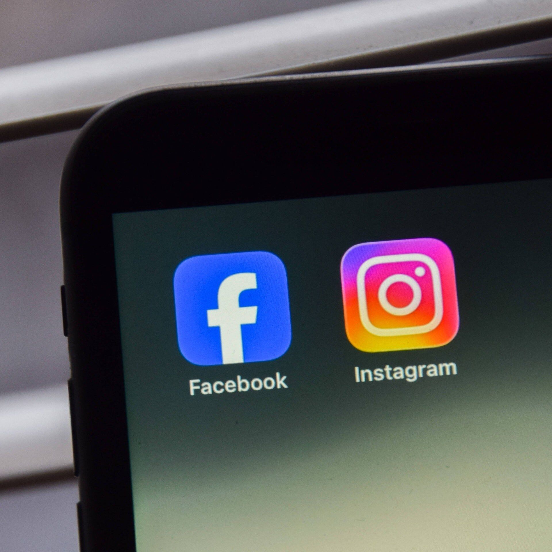 Chance oder Cringe? Kann die Justiz Social Media?