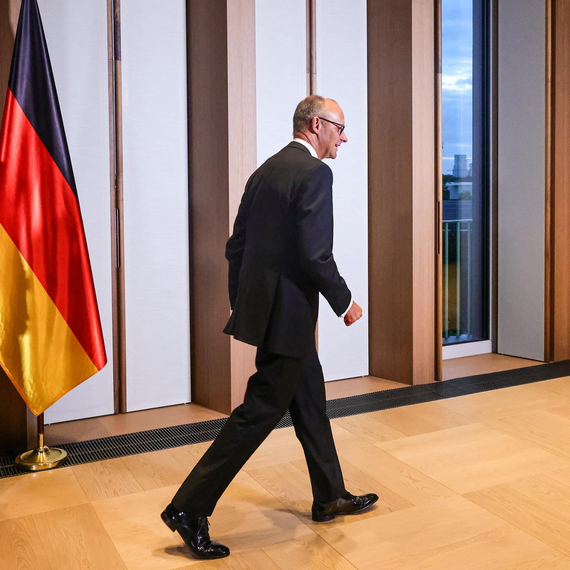 Kanzler-Krise - Wie Merz um sein Amt kämpft
