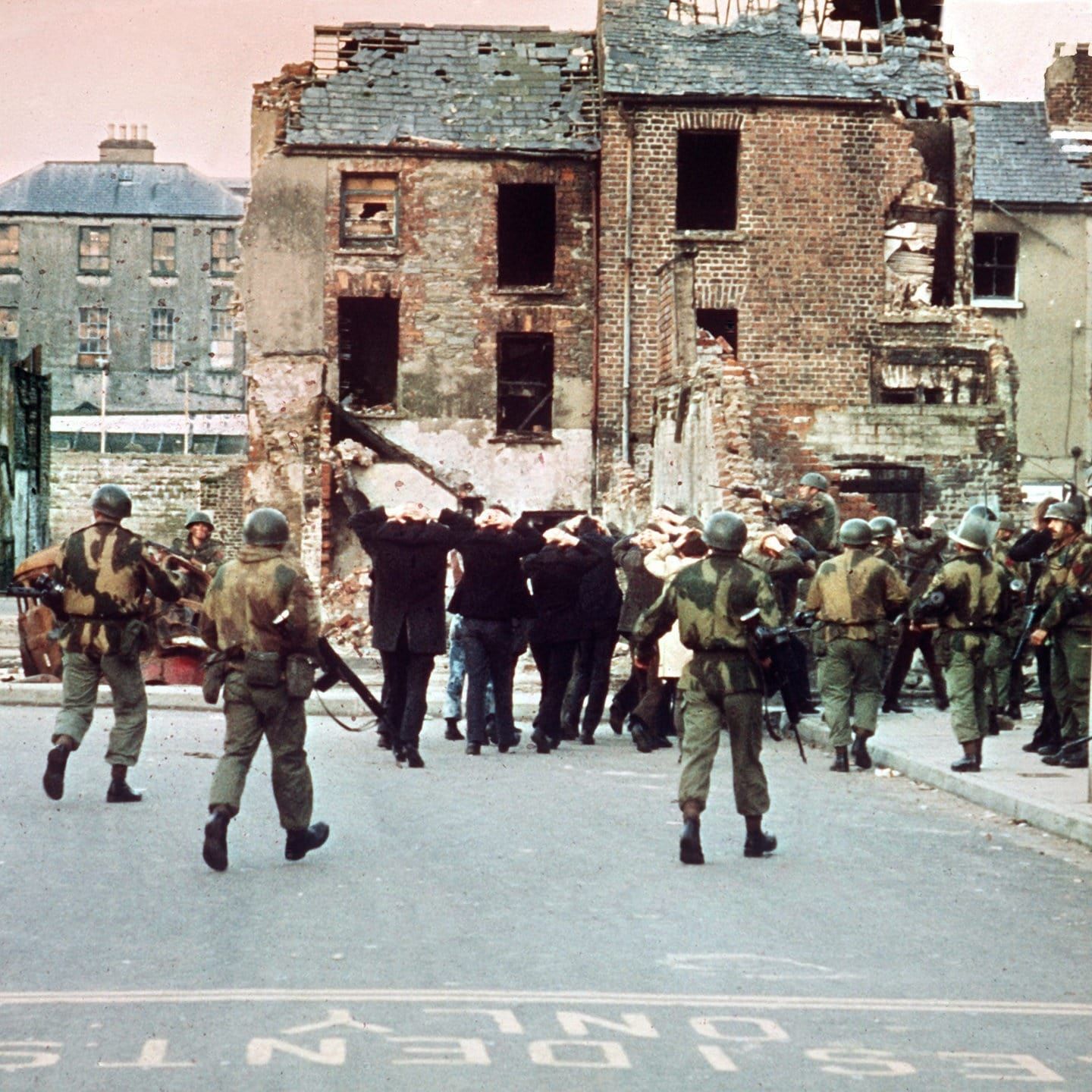 30.01.1972: Die irische Stadt Derry erlebt den "Blutigen Sonntag"